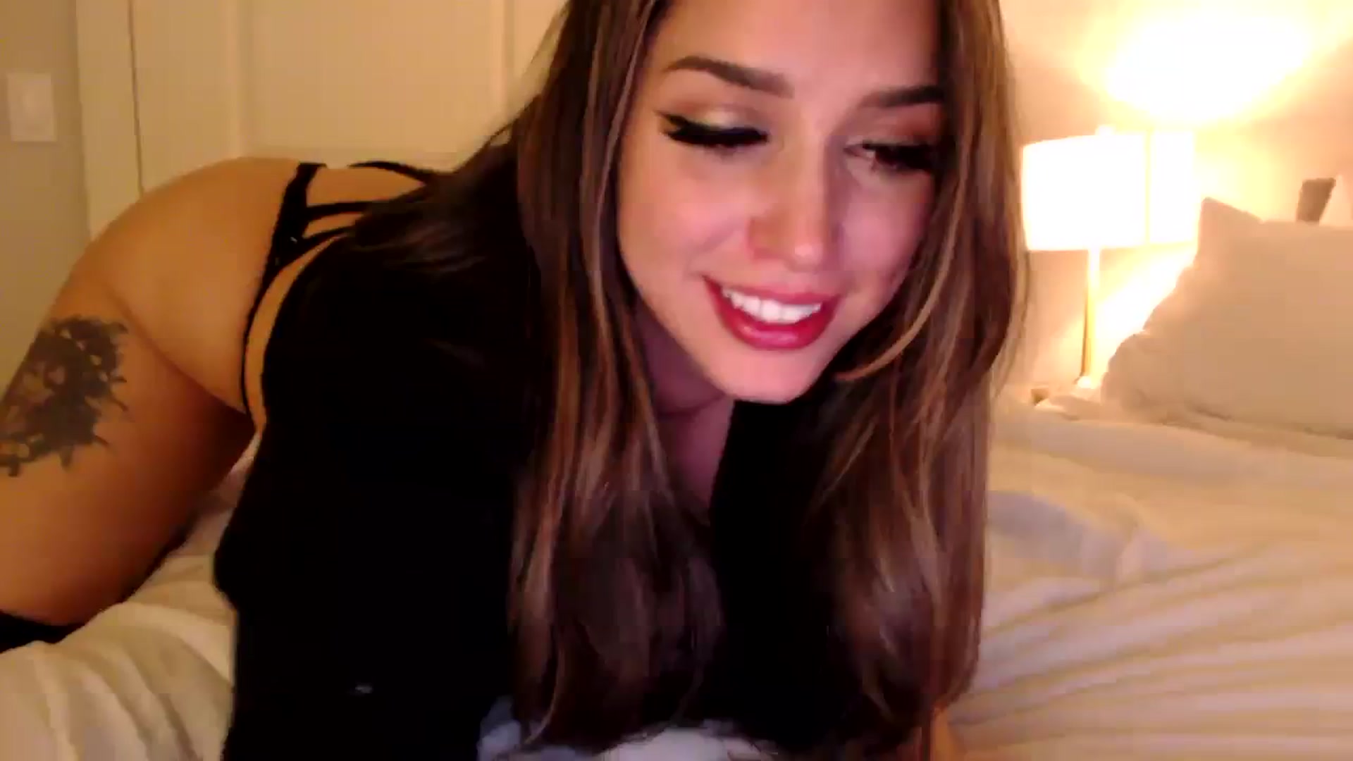 Gallery image thumbnail from AryaBella's myfreecams stream on, 04/09/2024, 06:37 image 8 of 20