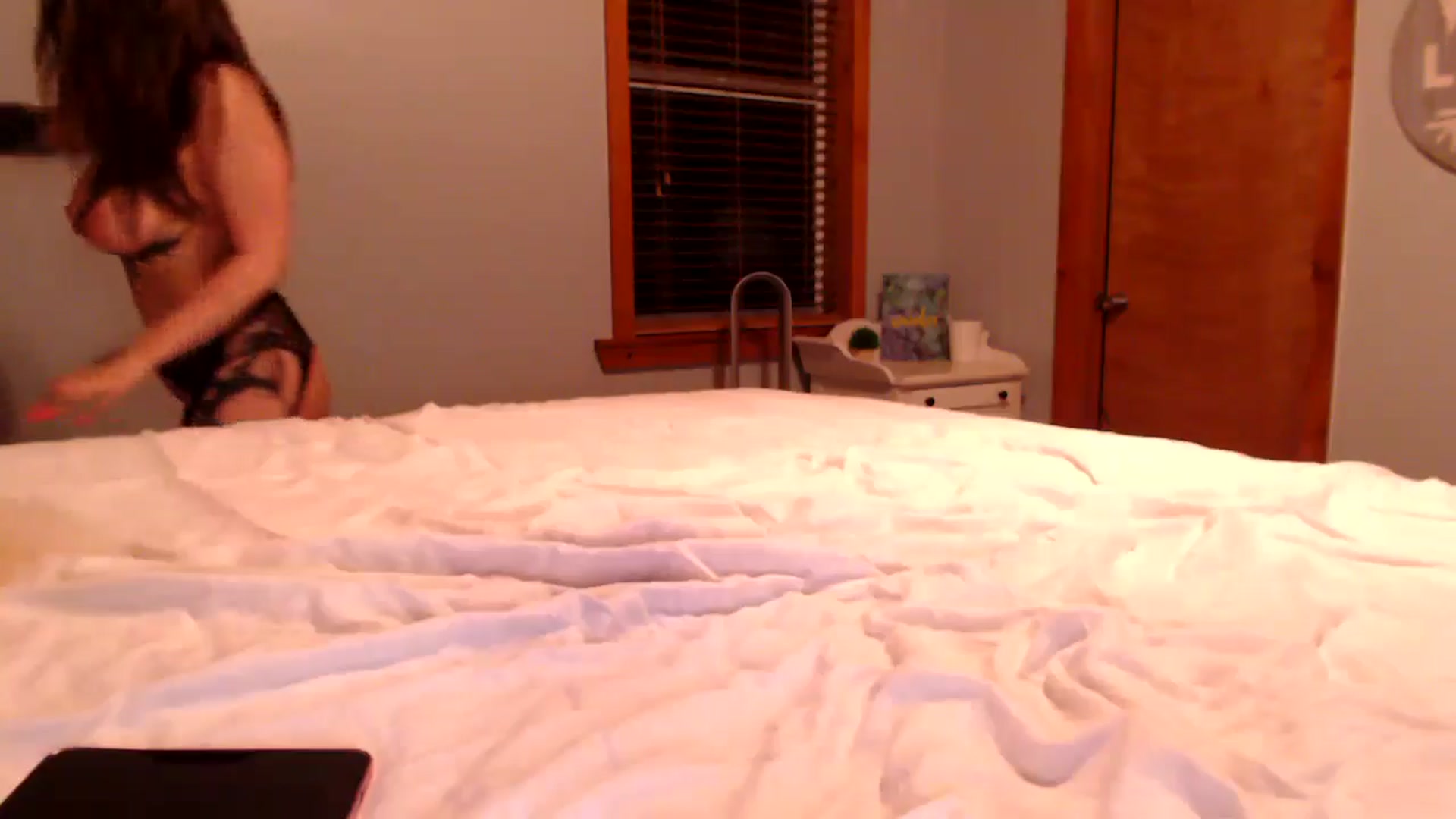 Gallery image thumbnail from AryaBella's myfreecams stream on, 04/21/2024, 06:16 image 12 of 20
