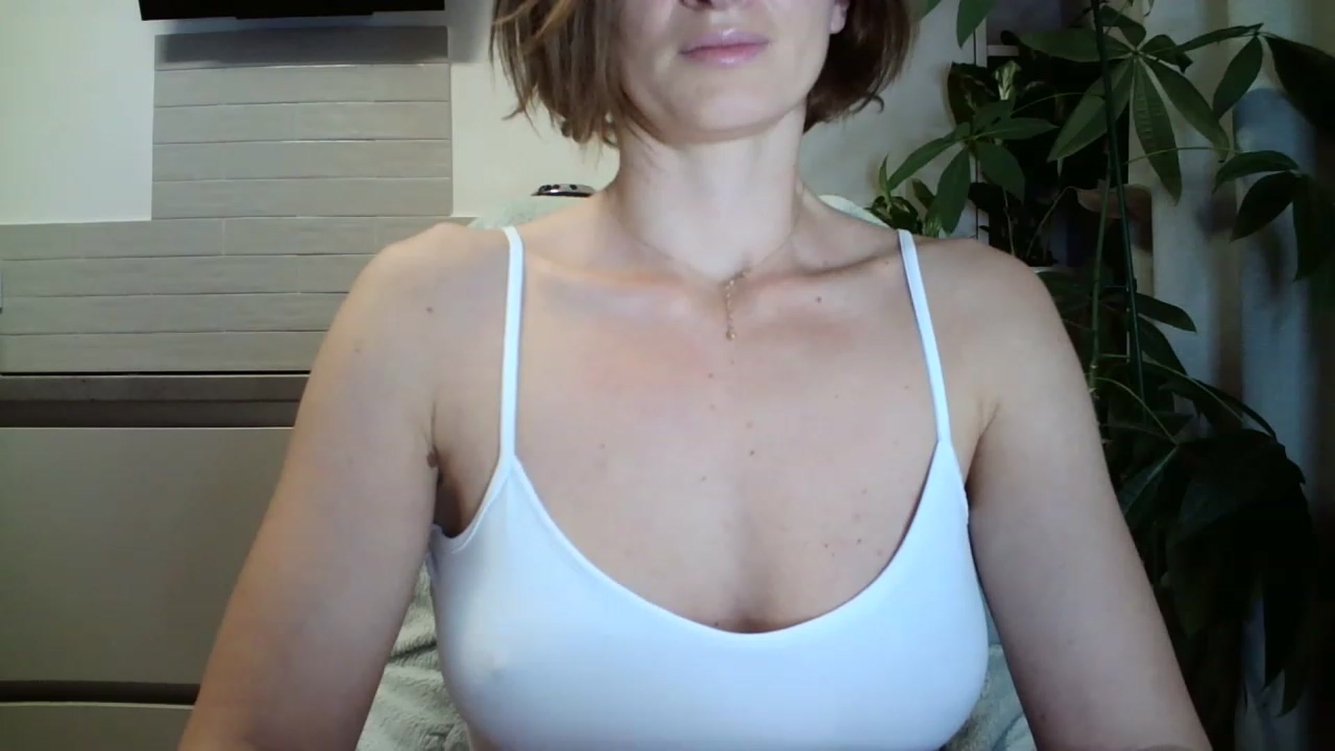 Gallery image thumbnail from AryaS's myfreecams stream on, 11/19/2022, 18:25 image 6 of 20