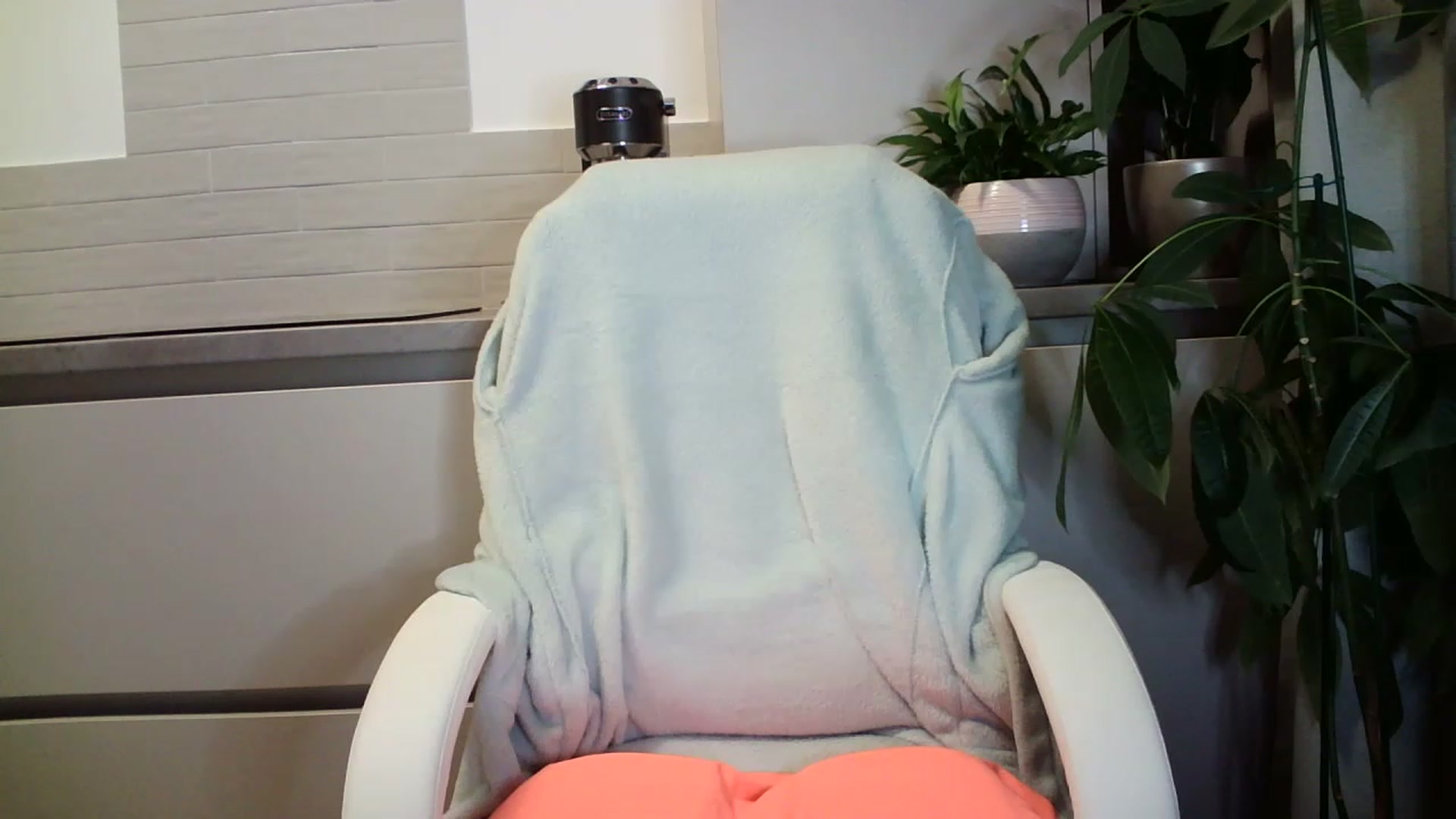 Gallery image thumbnail from AryaS's myfreecams stream on, 11/27/2022, 19:02 image 19 of 20