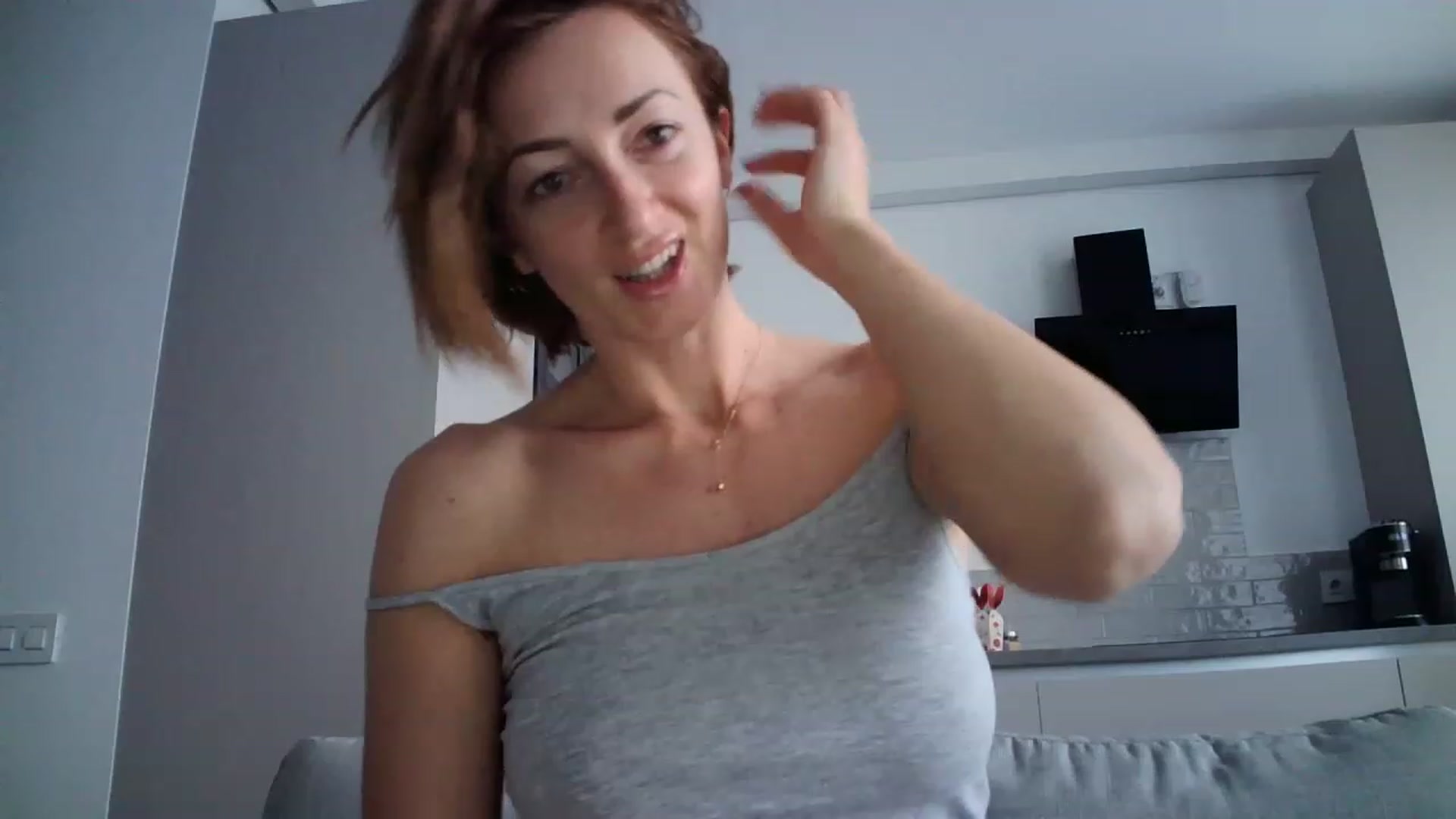 Gallery image thumbnail from AryaS's myfreecams stream on, 12/01/2022, 15:35 image 5 of 20