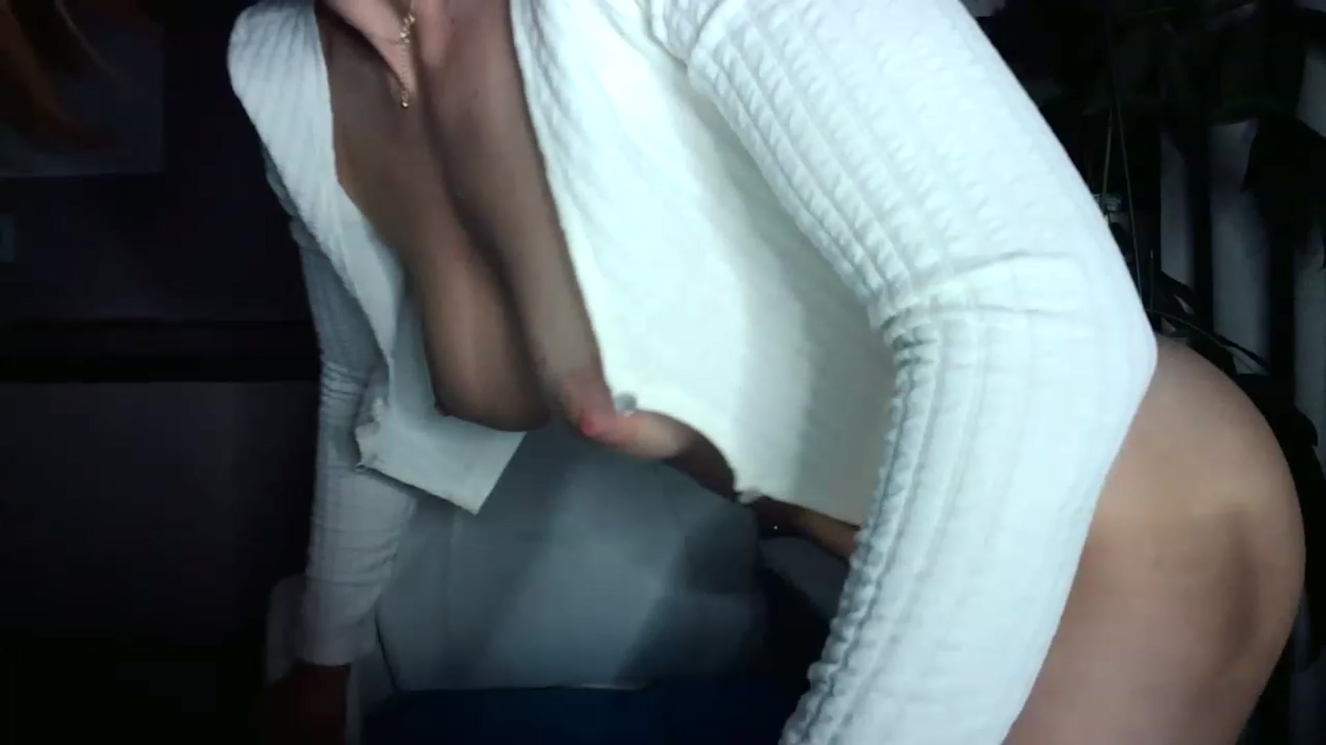 Gallery image thumbnail from AryaS's myfreecams stream on, 12/04/2022, 19:30 image 7 of 20