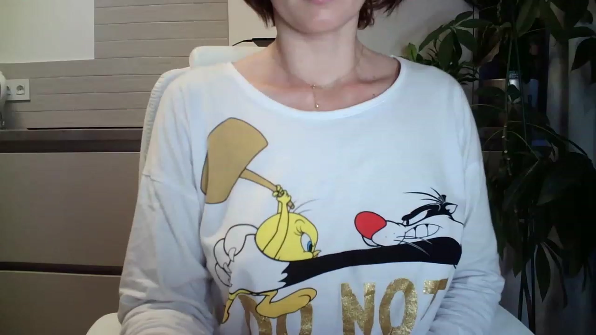Gallery image thumbnail from AryaS's myfreecams stream on, 12/06/2022, 14:51 image 5 of 20