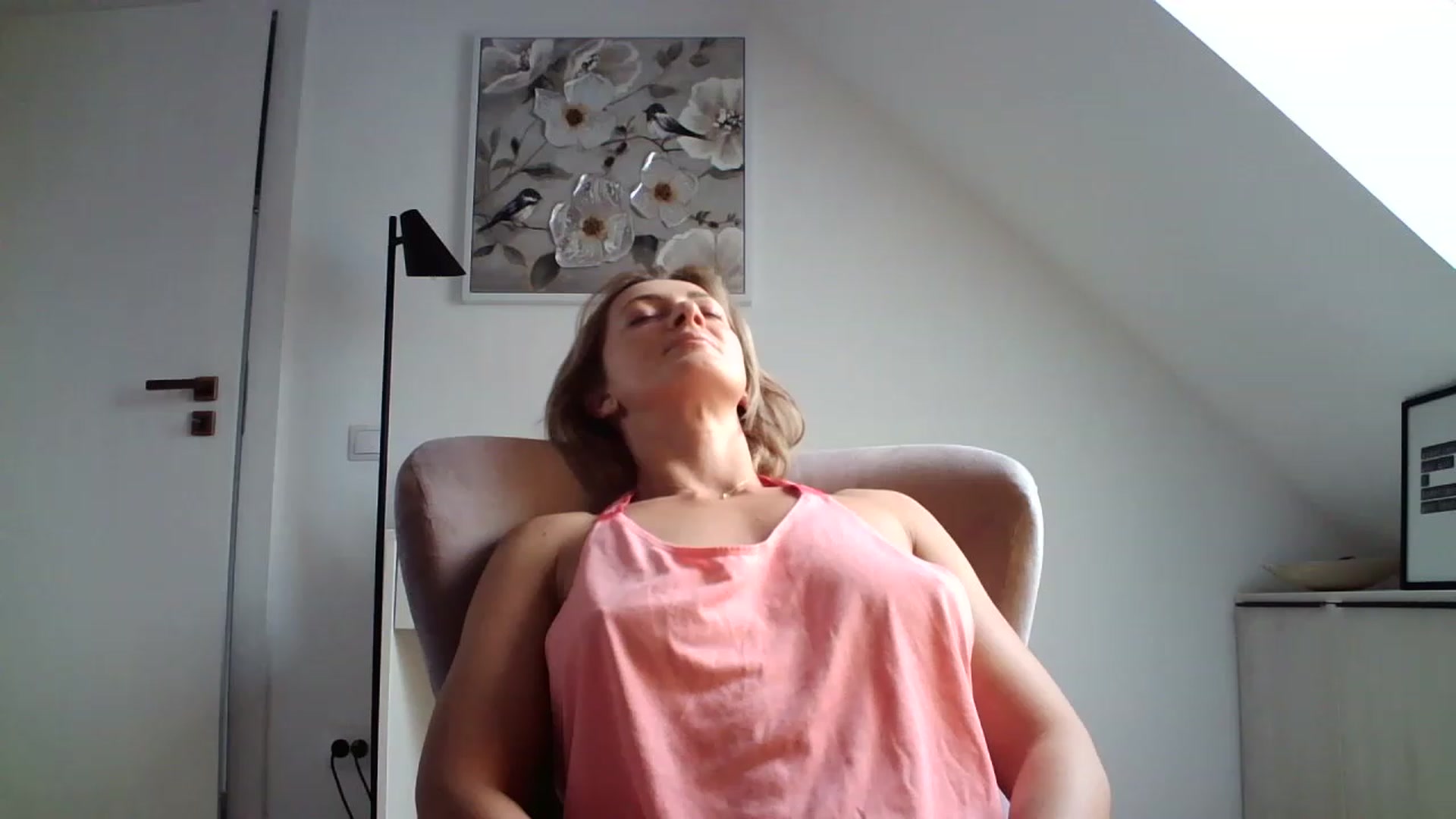 Gallery image thumbnail from AryaS's myfreecams stream on, 04/07/2023, 16:38 image 12 of 20