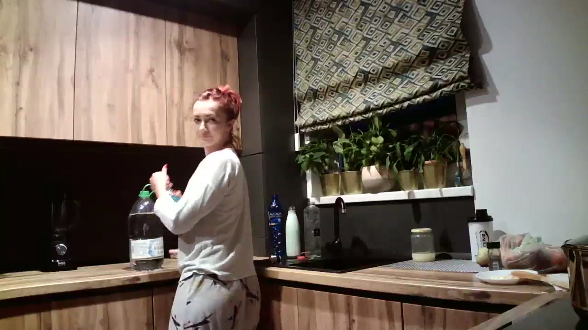 Gallery image thumbnail from AryaS's myfreecams stream on, 10/07/2023, 17:03 image 12 of 20