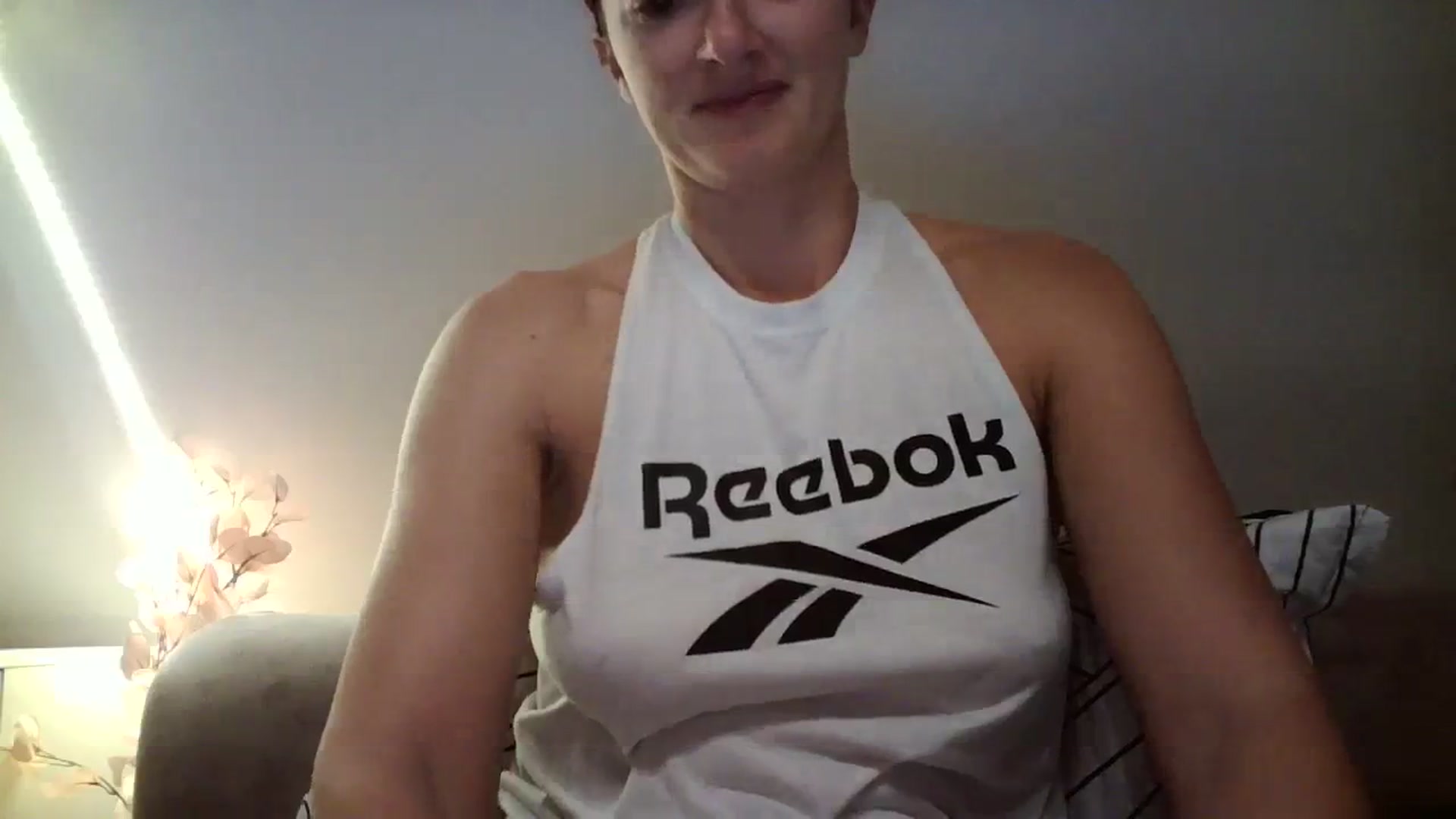 Gallery image thumbnail from AryaS's myfreecams stream on, 10/21/2023, 17:14 image 9 of 20