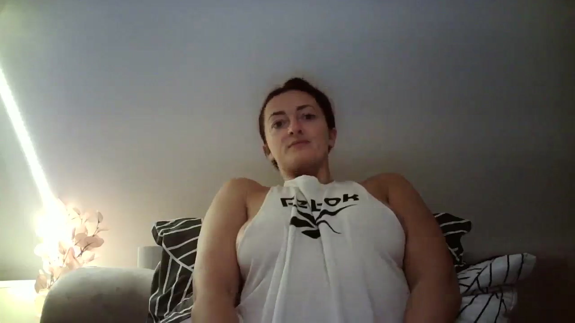 Gallery image thumbnail from AryaS's myfreecams stream on, 10/21/2023, 17:14 image 20 of 20
