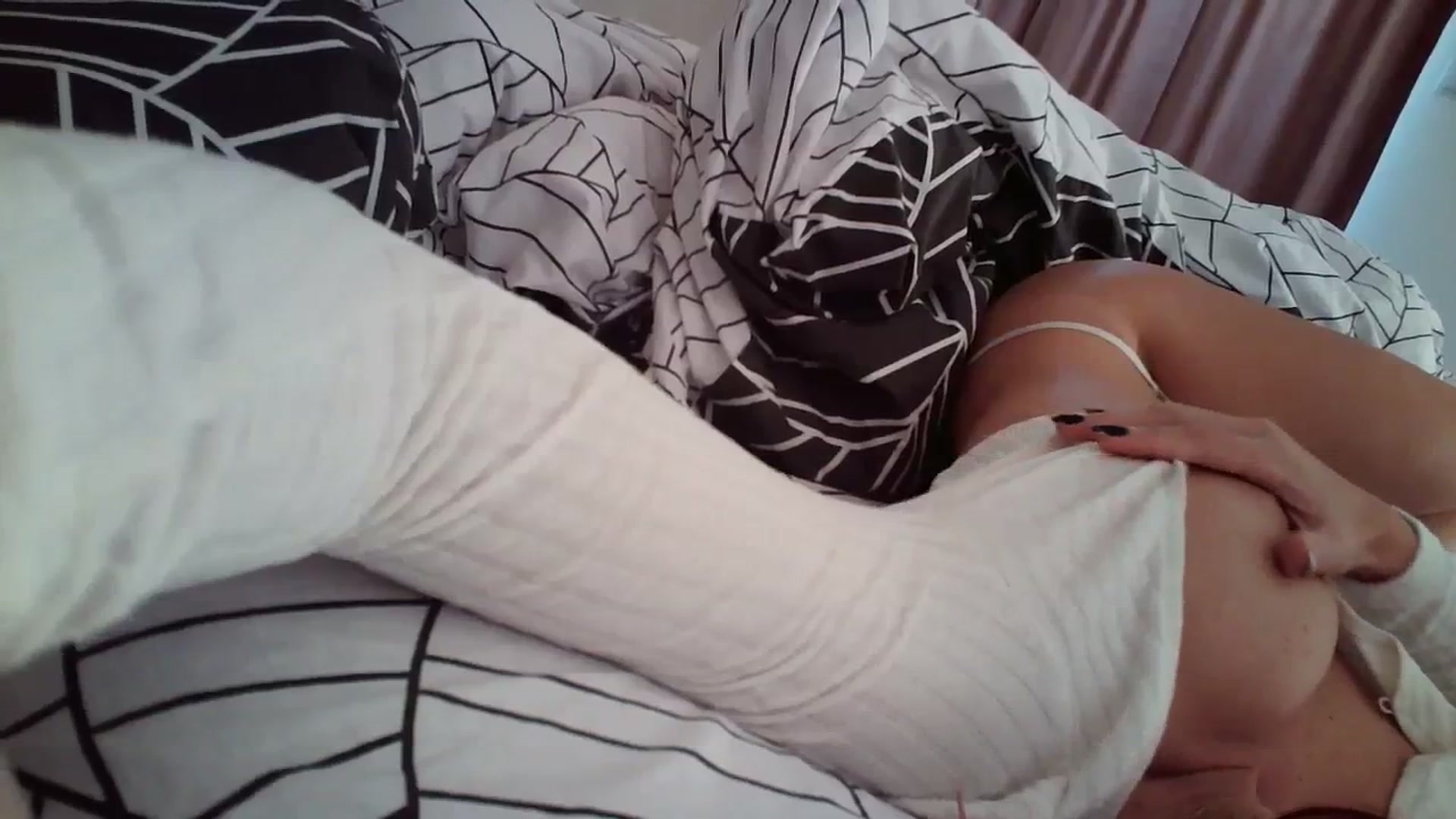 Gallery image thumbnail from AryaS's myfreecams stream on, 11/01/2023, 07:09 image 5 of 20