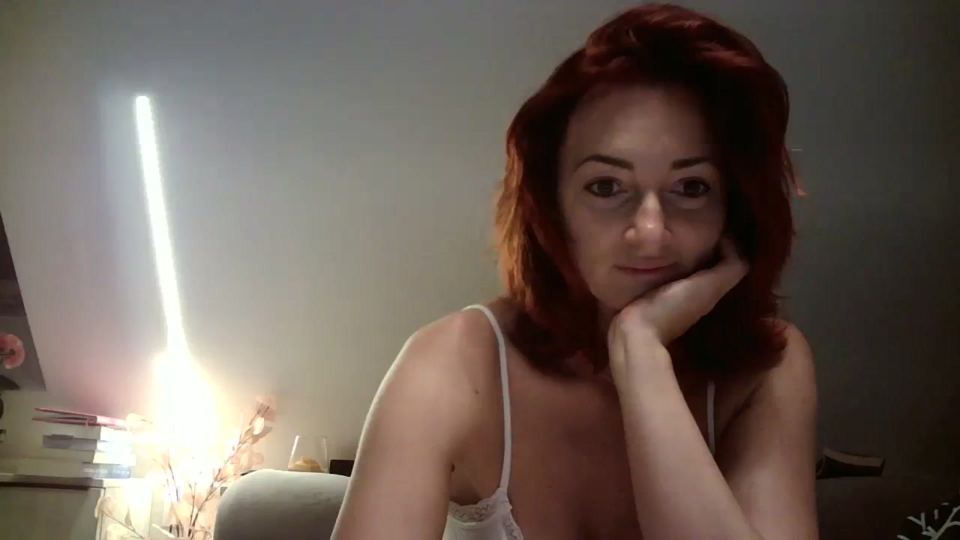 Gallery image thumbnail from AryaS's myfreecams stream on, 11/02/2023, 20:01 image 15 of 20