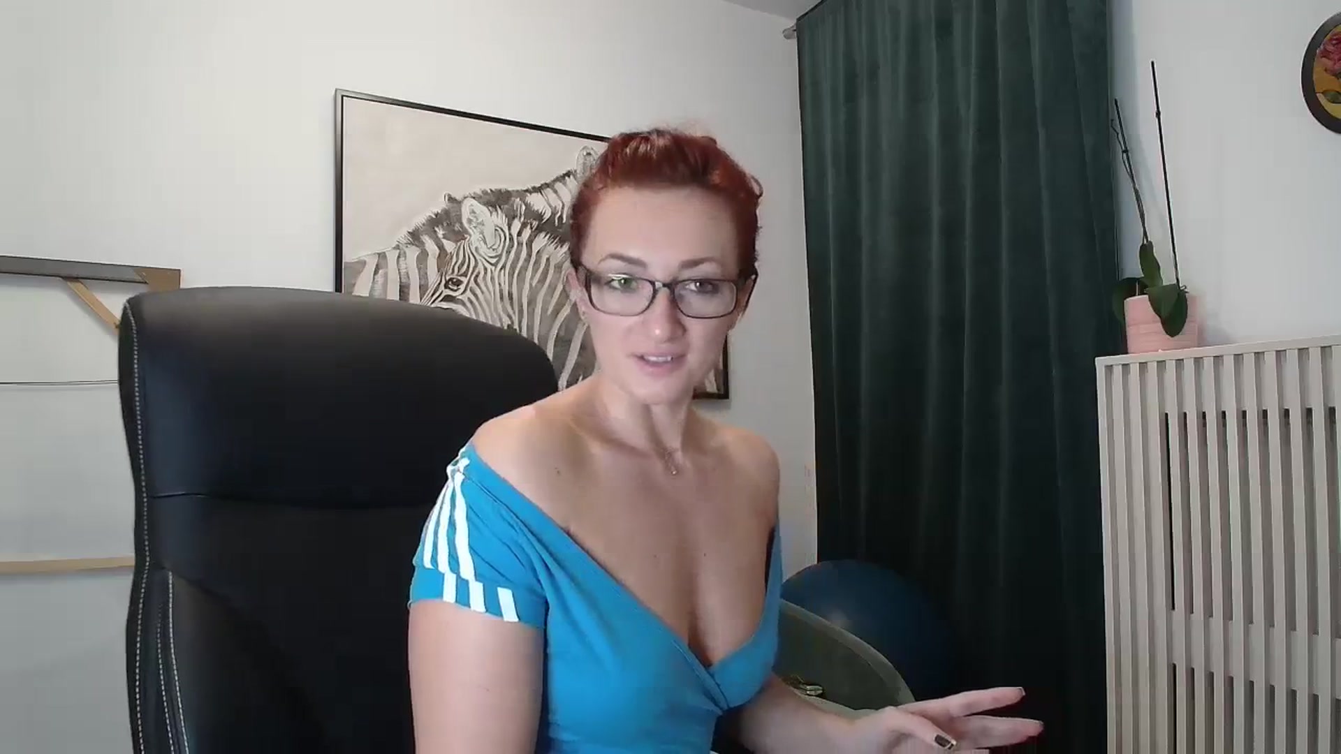 Gallery image thumbnail from AryaS's myfreecams stream on, 11/15/2023, 19:33 image 3 of 20