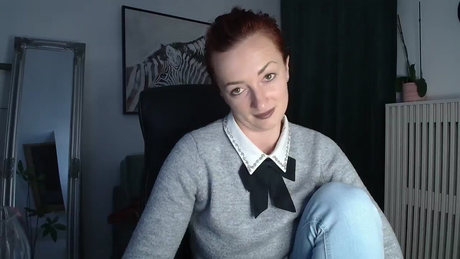 Gallery image thumbnail from AryaS's myfreecams stream on, 12/07/2023, 19:25 image 15 of 20