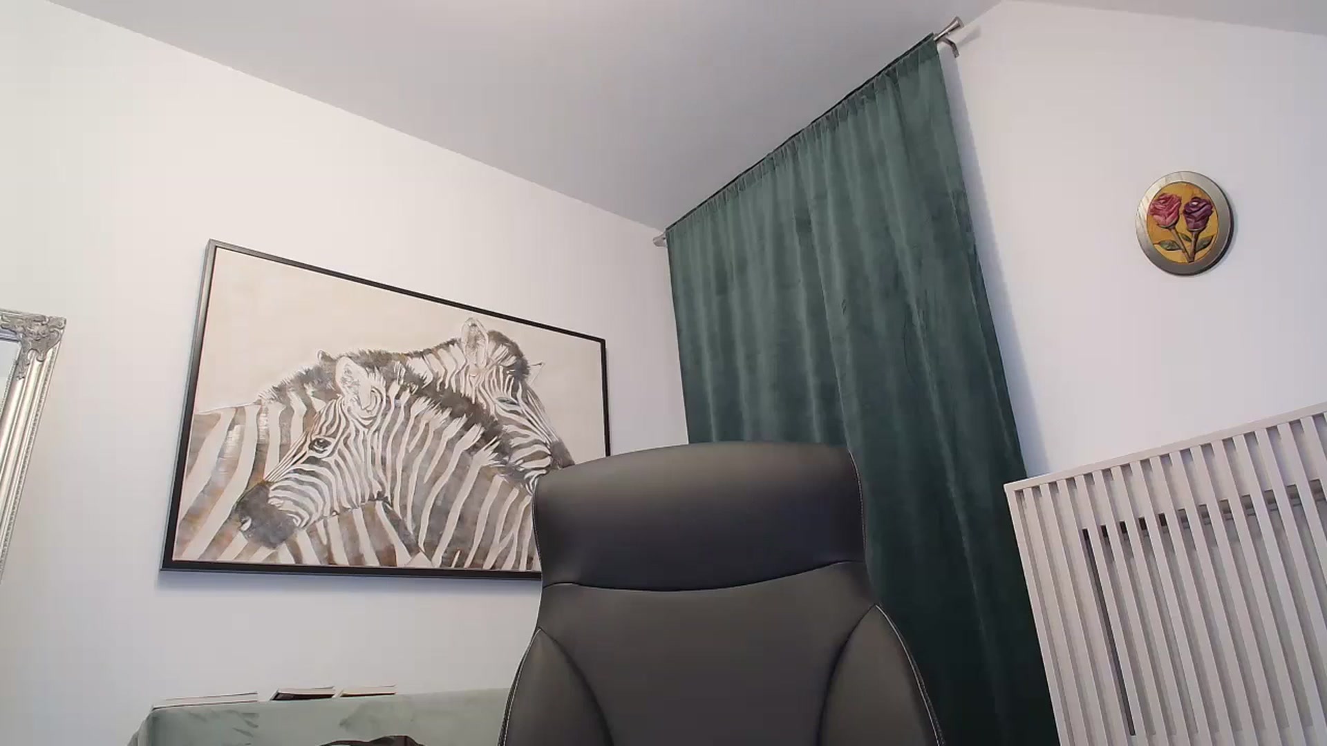 Gallery image thumbnail from AryaS's myfreecams stream on, 01/06/2024, 20:14 image 8 of 20