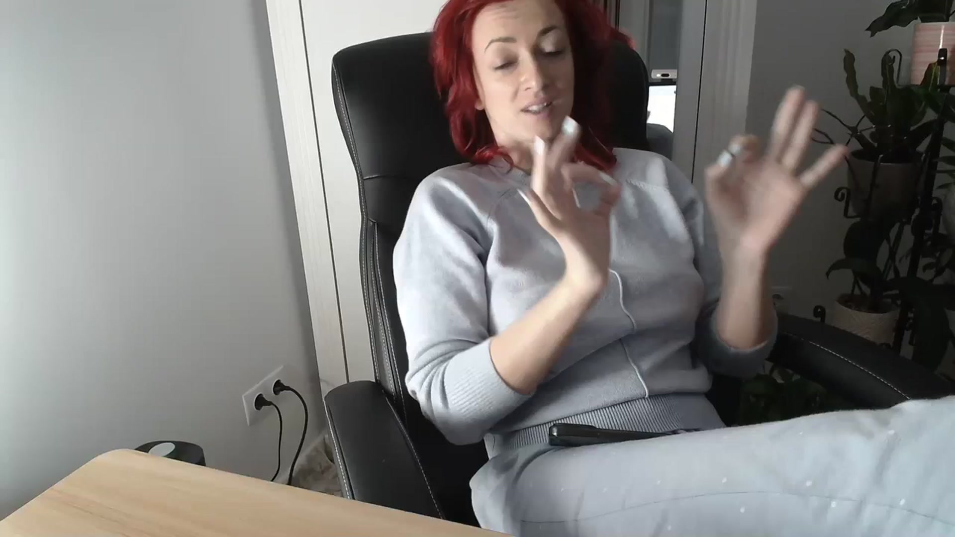 Gallery image thumbnail from AryaS's myfreecams stream on, 03/25/2024, 20:32 image 1 of 20