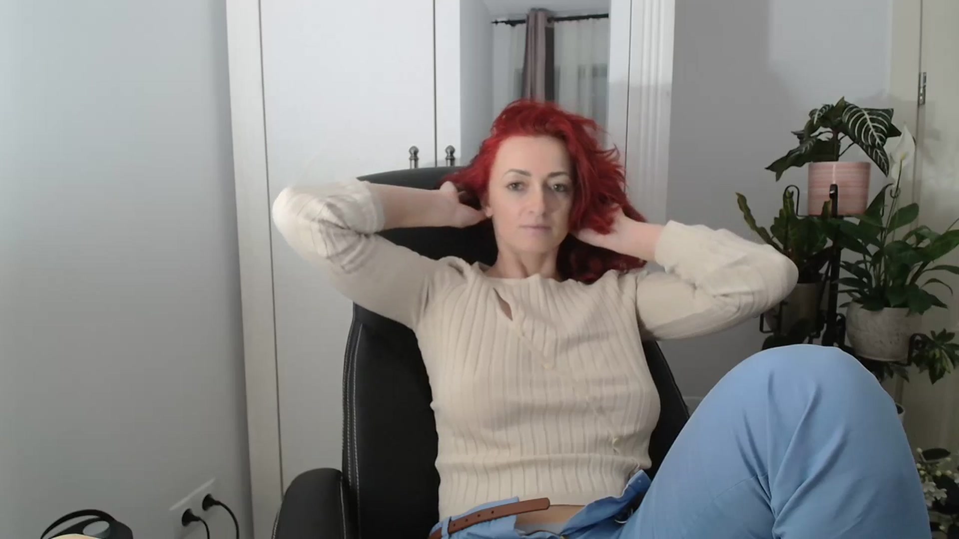 Gallery image thumbnail from AryaS's myfreecams stream on, 03/27/2024, 19:31 image 18 of 20