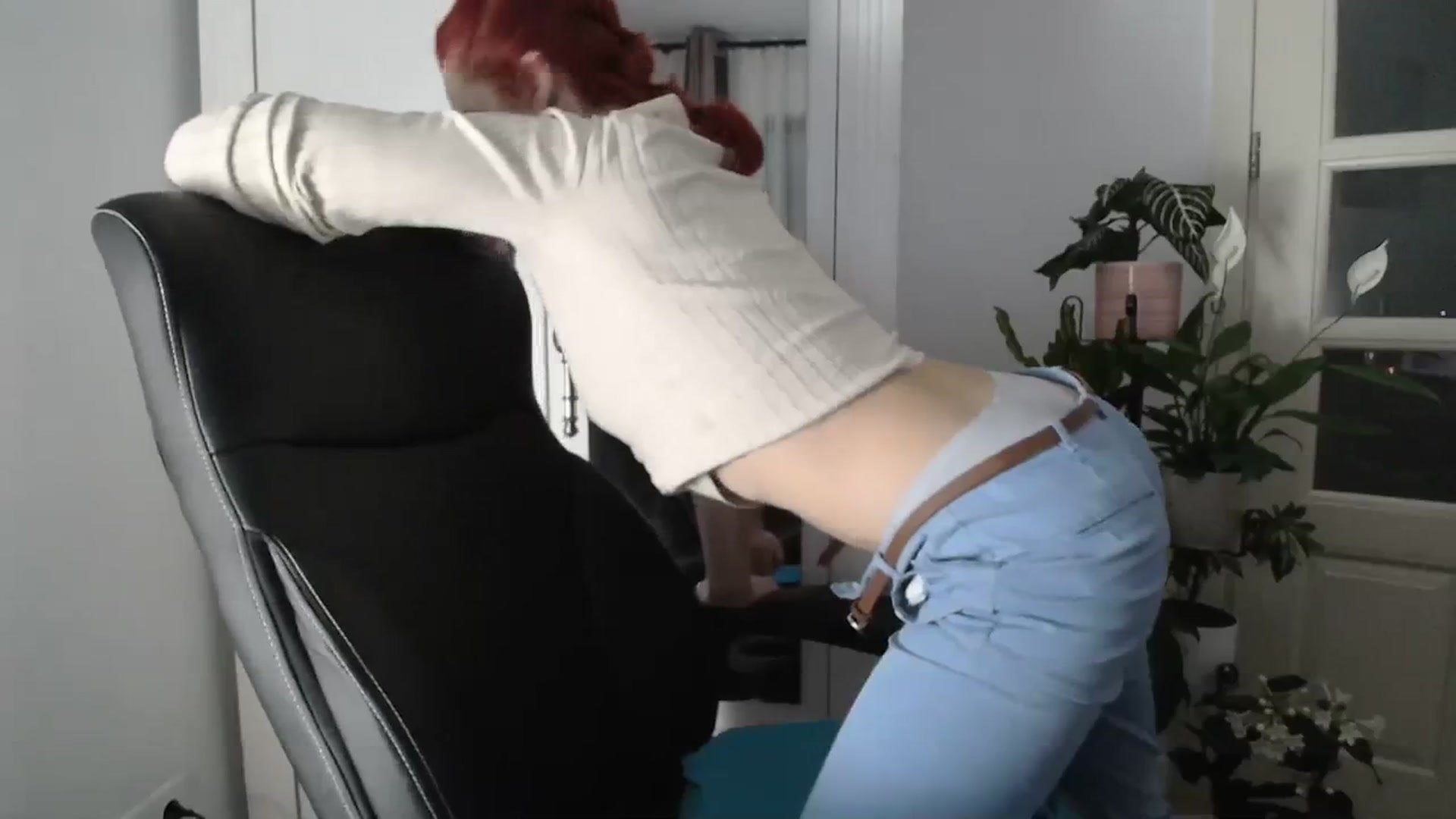 Gallery image thumbnail from AryaS's myfreecams stream on, 03/27/2024, 19:31 image 10 of 20