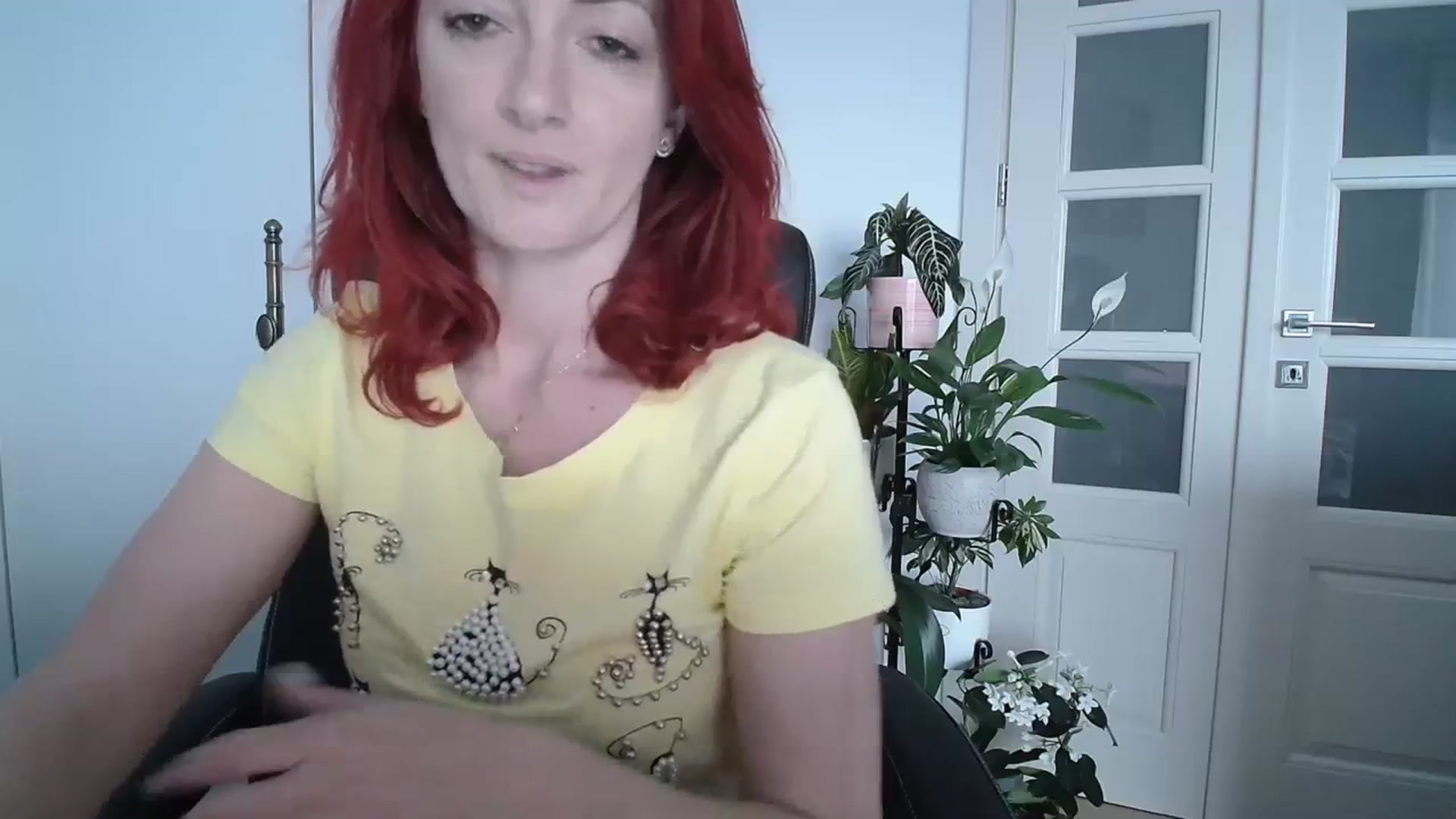 Gallery image thumbnail from AryaS's myfreecams stream on, 03/31/2024, 16:52 image 10 of 20