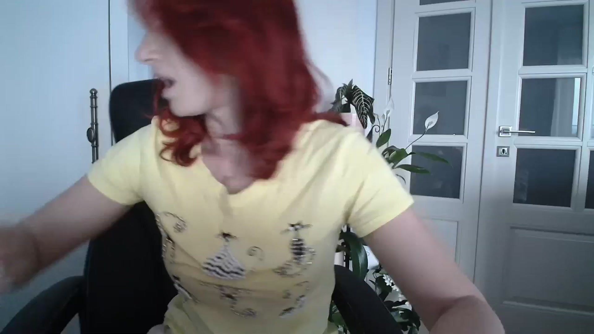 Gallery image thumbnail from AryaS's myfreecams stream on, 03/31/2024, 16:52 image 17 of 20