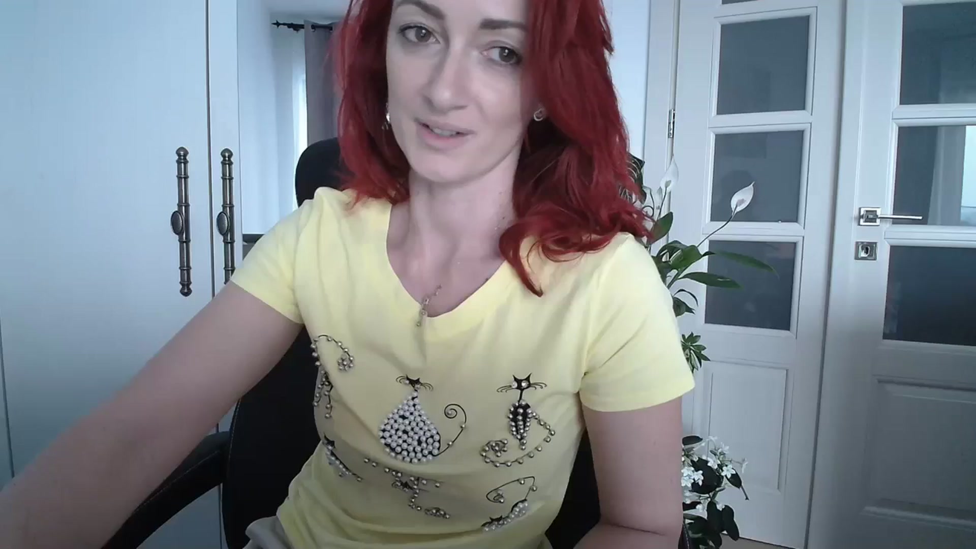 Gallery image thumbnail from AryaS's myfreecams stream on, 03/31/2024, 16:52 image 1 of 20