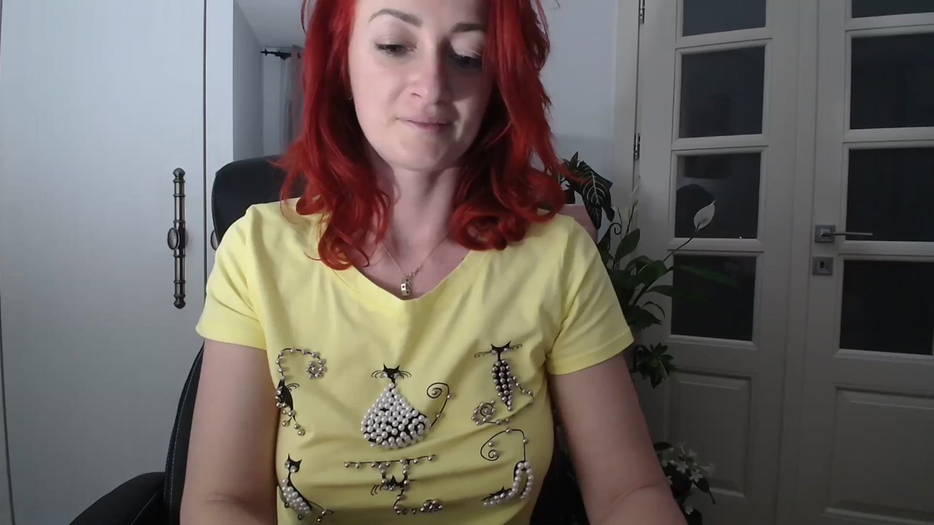 Gallery image thumbnail from AryaS's myfreecams stream on, 03/31/2024, 18:35 image 18 of 20