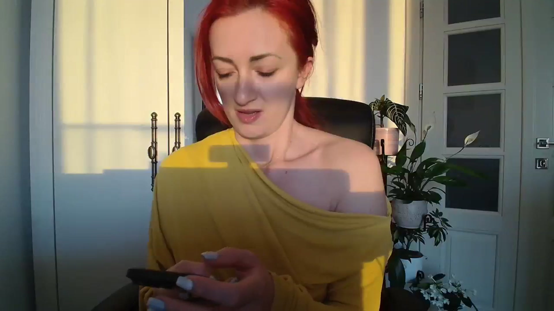 Gallery image thumbnail from AryaS's myfreecams stream on, 04/07/2024, 17:34 image 9 of 20