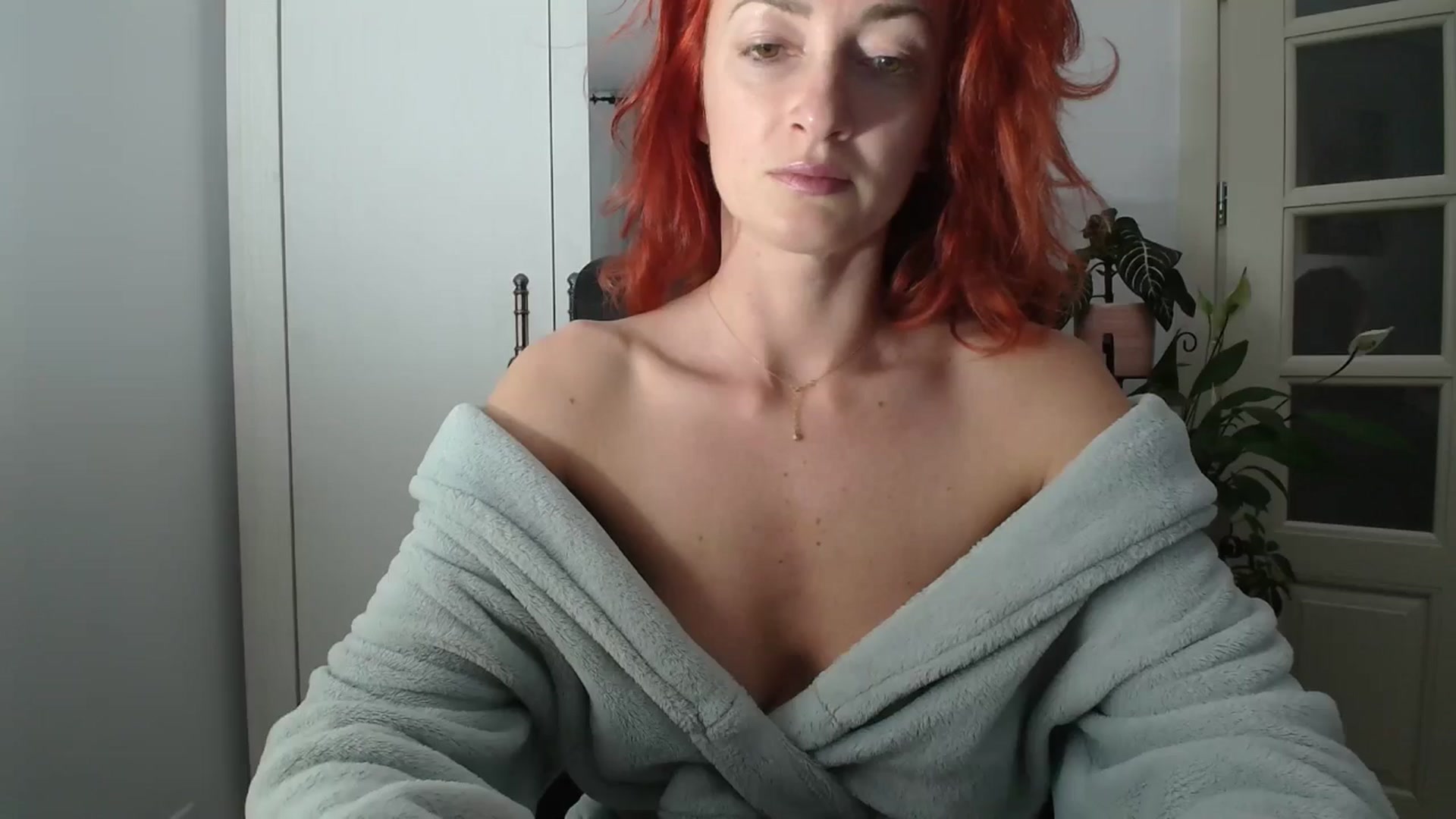 Gallery image thumbnail from AryaS's myfreecams stream on, 04/20/2024, 18:24 image 9 of 20