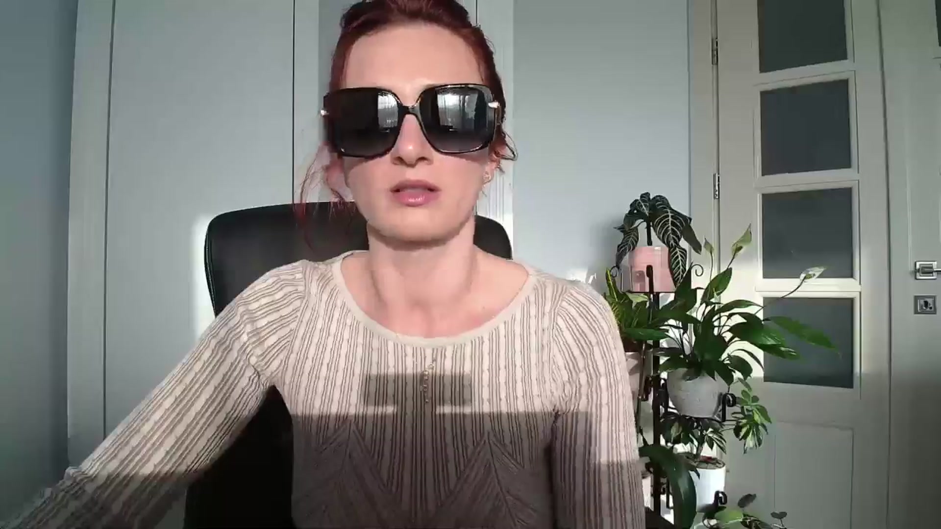 Gallery image thumbnail from AryaS's myfreecams stream on, 04/27/2024, 16:22 image 18 of 20