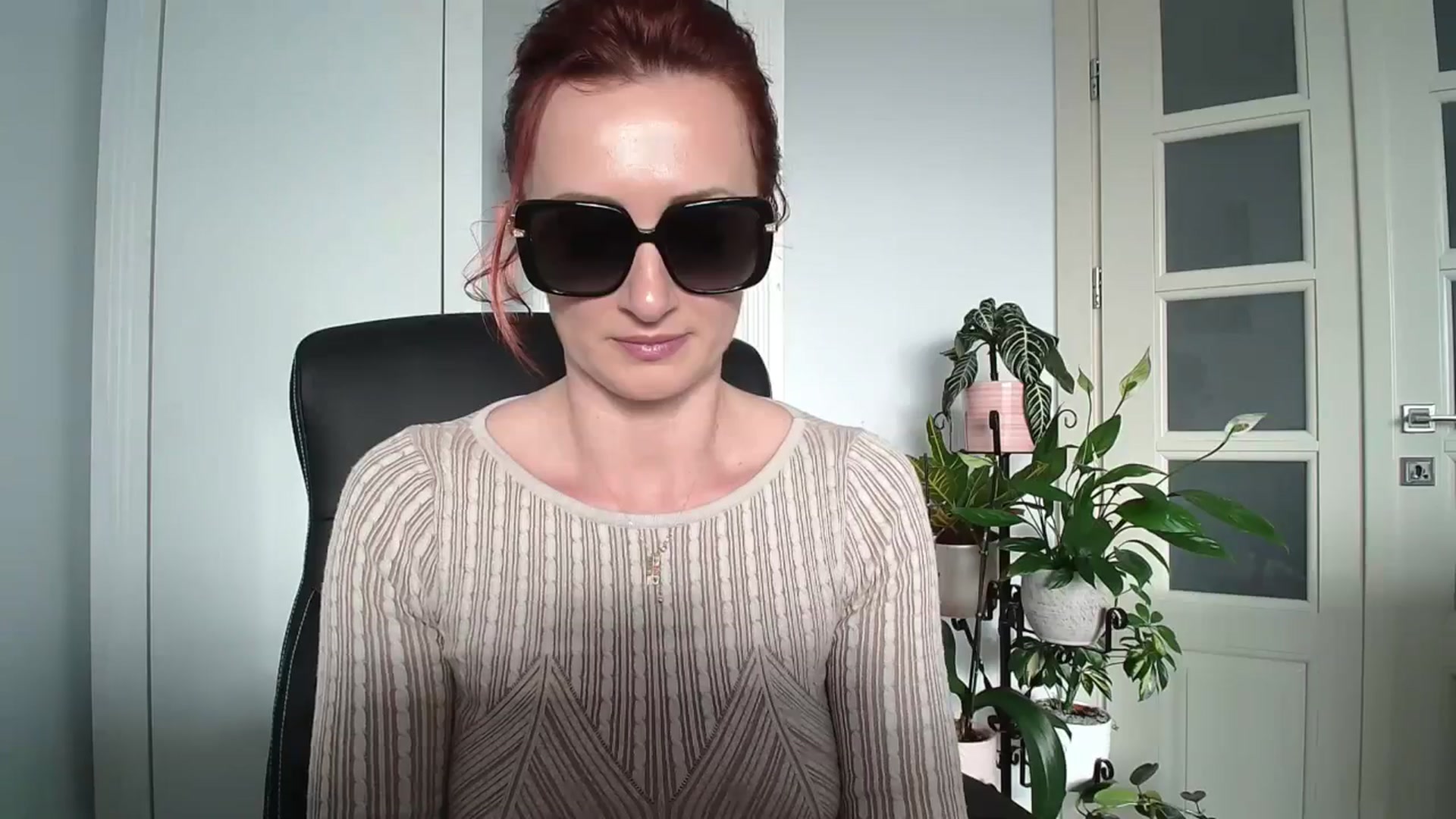 Gallery image thumbnail from AryaS's myfreecams stream on, 04/27/2024, 16:22 image 9 of 20