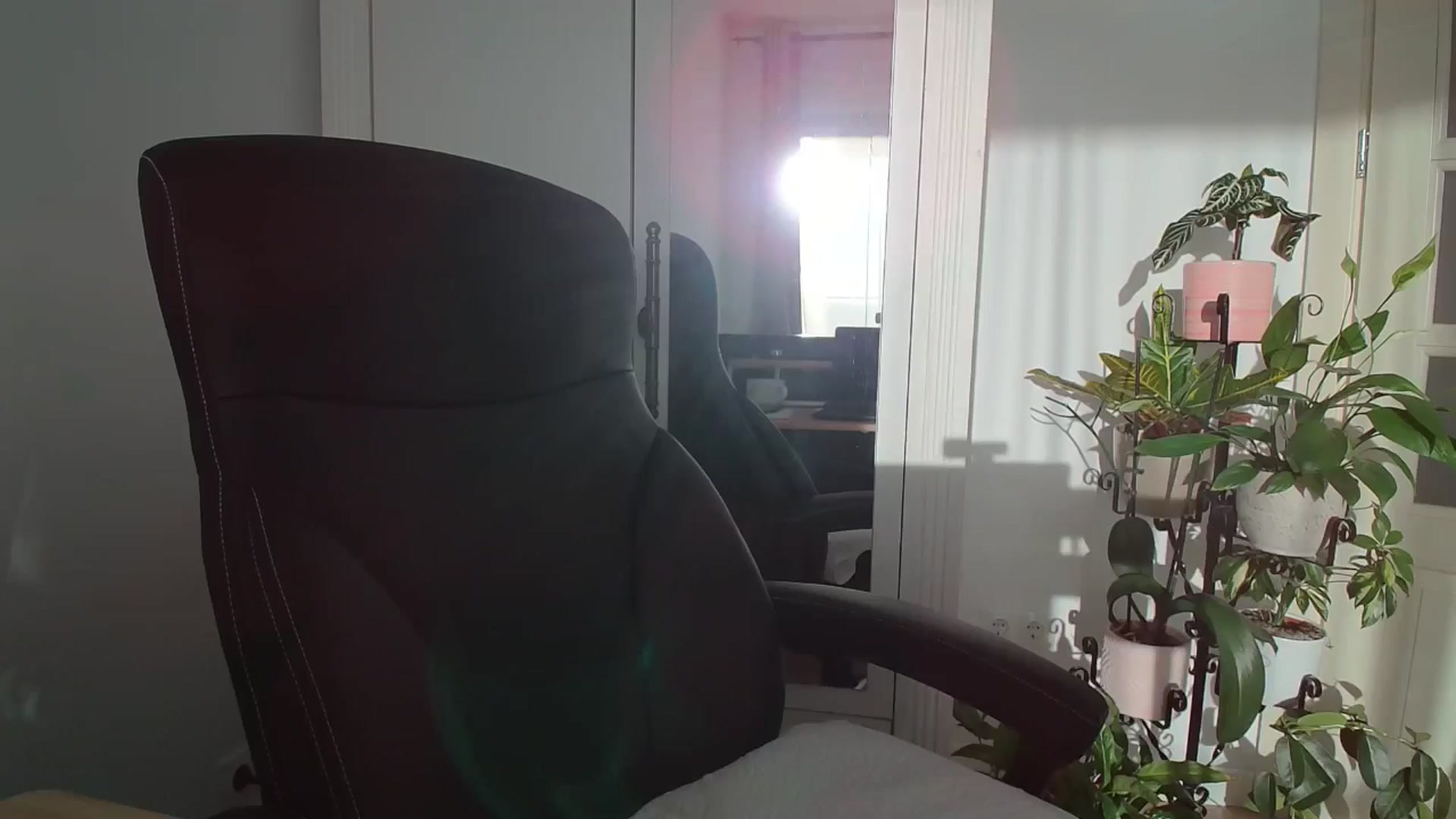 Gallery image thumbnail from AryaS's myfreecams stream on, 05/14/2024, 18:56 image 1 of 20