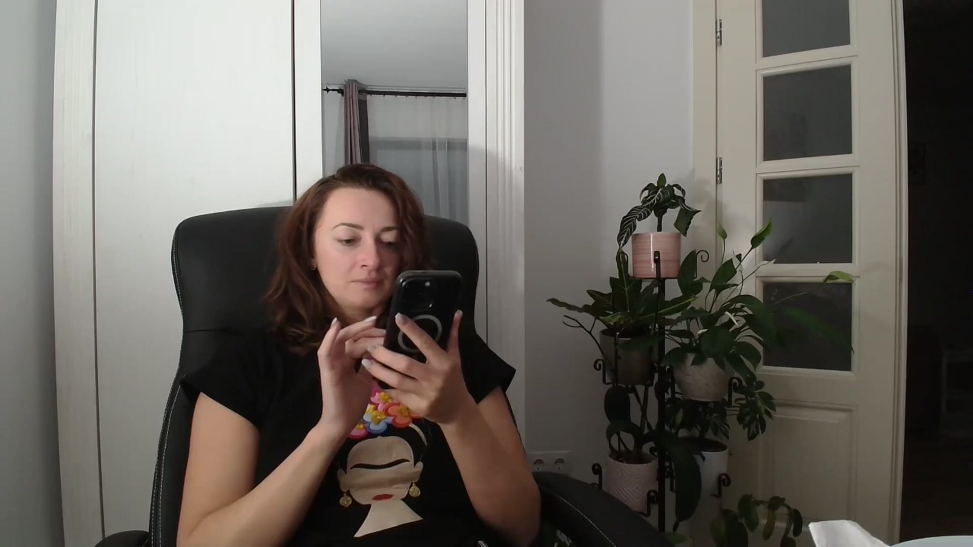Gallery image thumbnail from AryaS's myfreecams stream on, 05/24/2024, 20:13 image 12 of 20