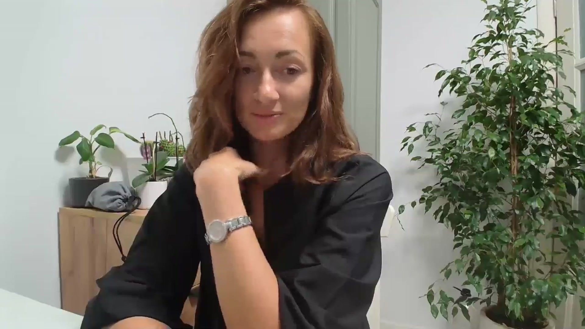 Gallery image thumbnail from AryaS's myfreecams stream on, 08/04/2024, 19:52 image 7 of 20