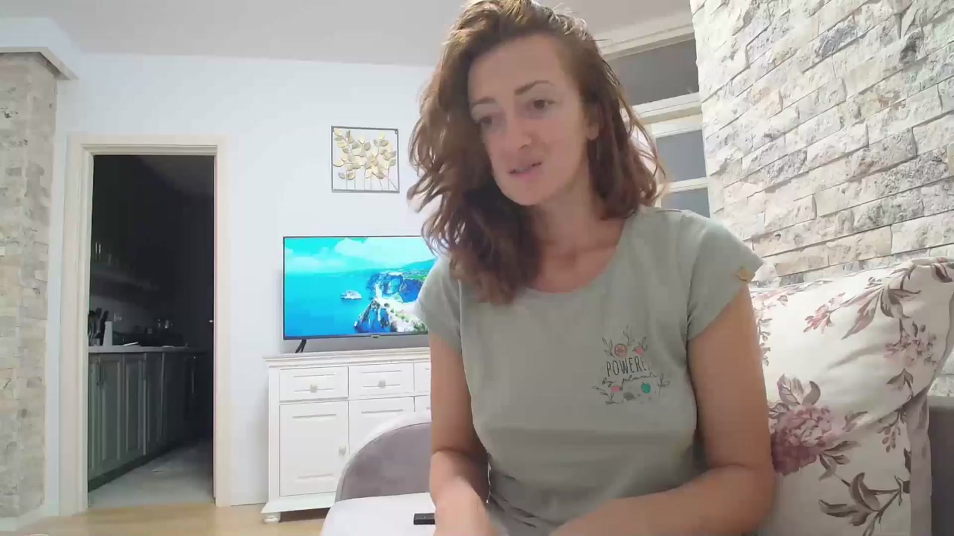 Gallery image thumbnail from AryaS's myfreecams stream on, 08/26/2024, 20:19 image 20 of 20