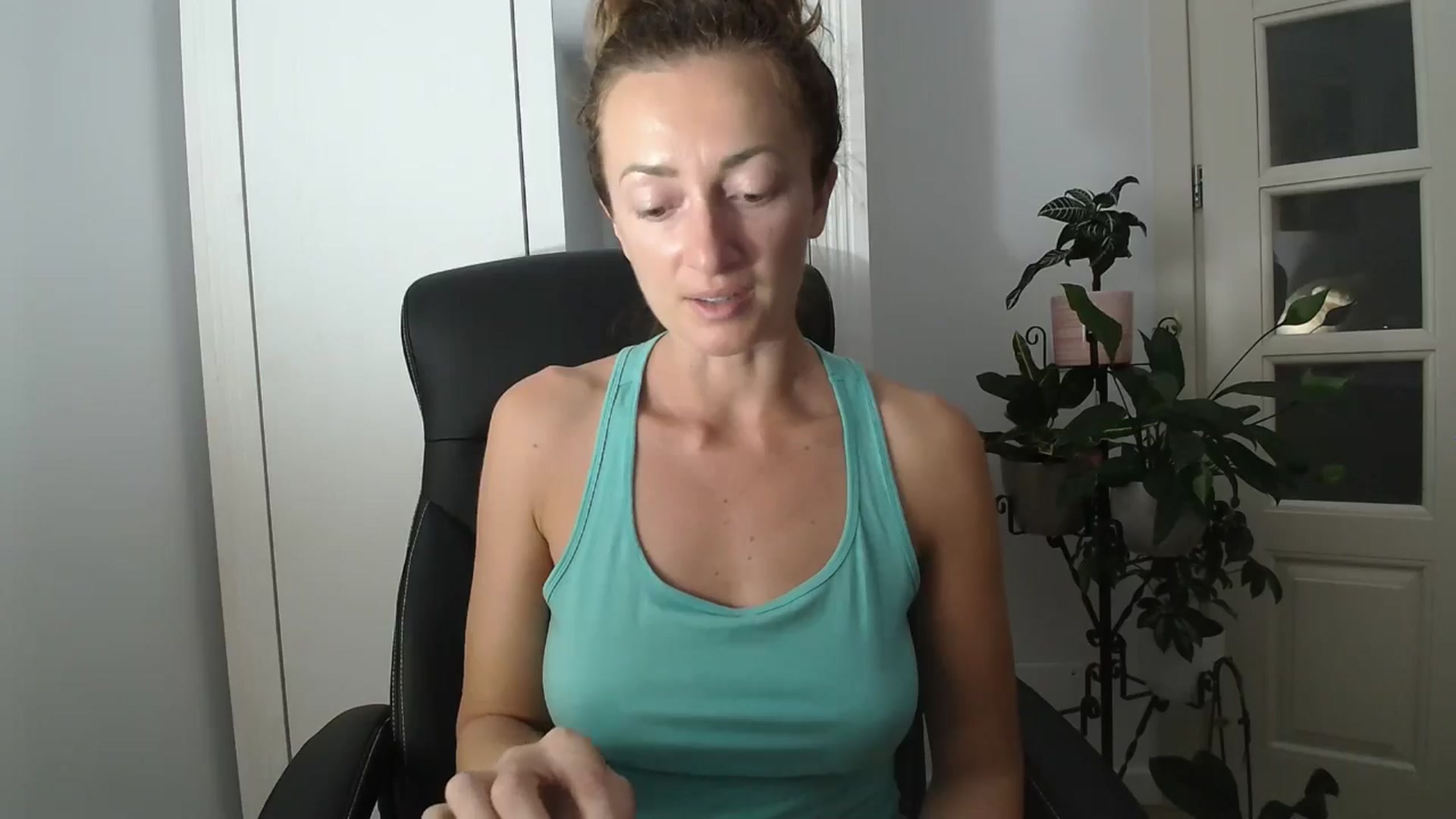 Gallery image thumbnail from AryaS's myfreecams stream on, 08/31/2024, 19:23 image 18 of 20