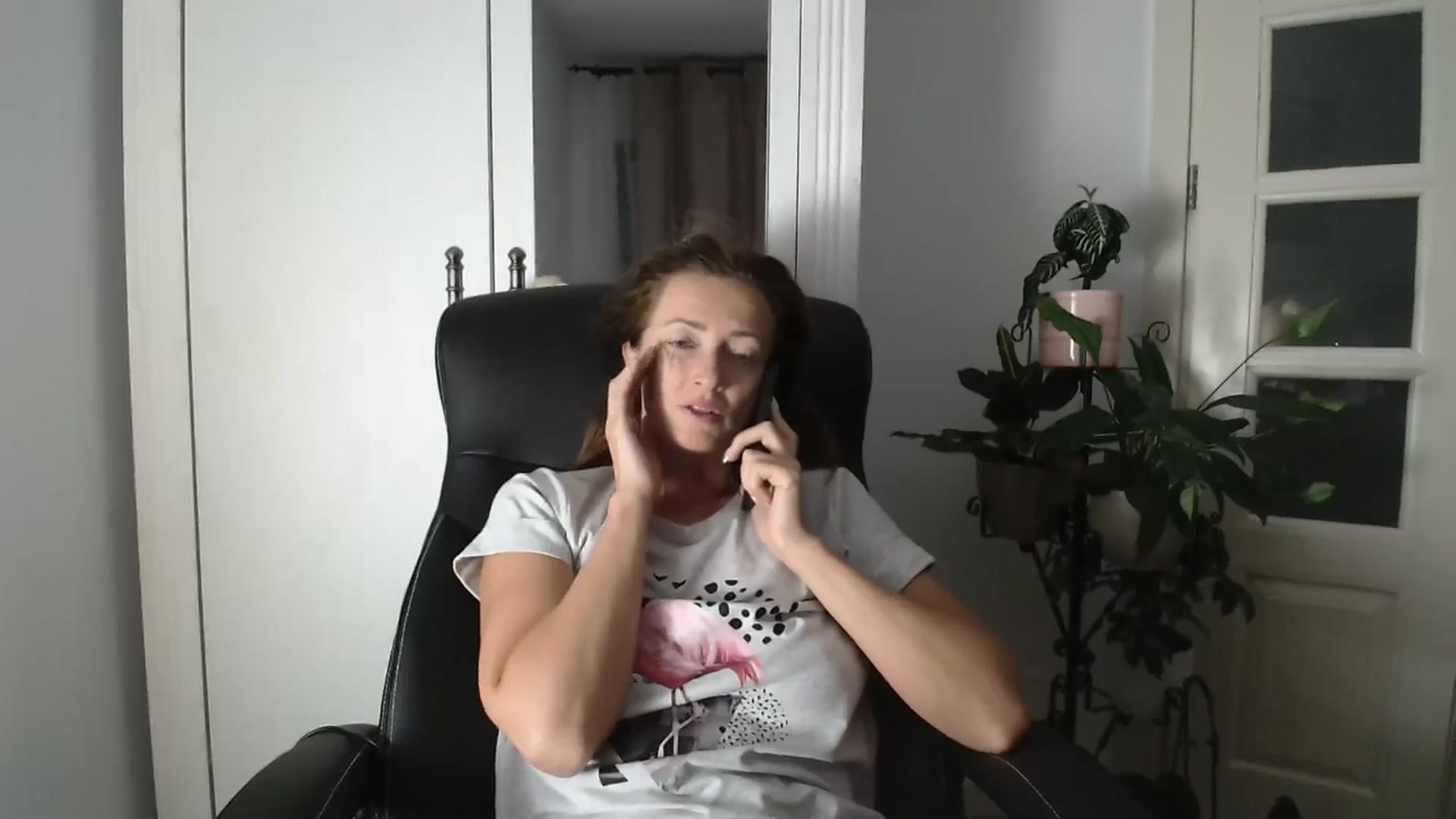 Gallery image thumbnail from AryaS's myfreecams stream on, 09/06/2024, 19:00 image 16 of 20