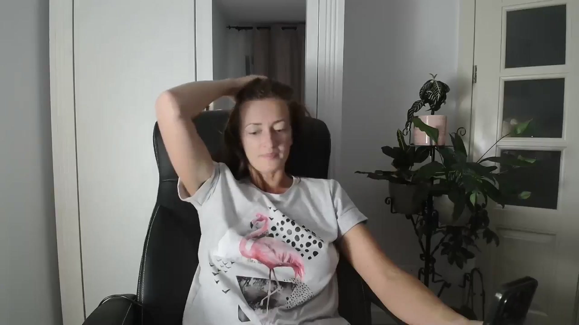 Gallery image thumbnail from AryaS's myfreecams stream on, 09/06/2024, 19:00 image 12 of 20