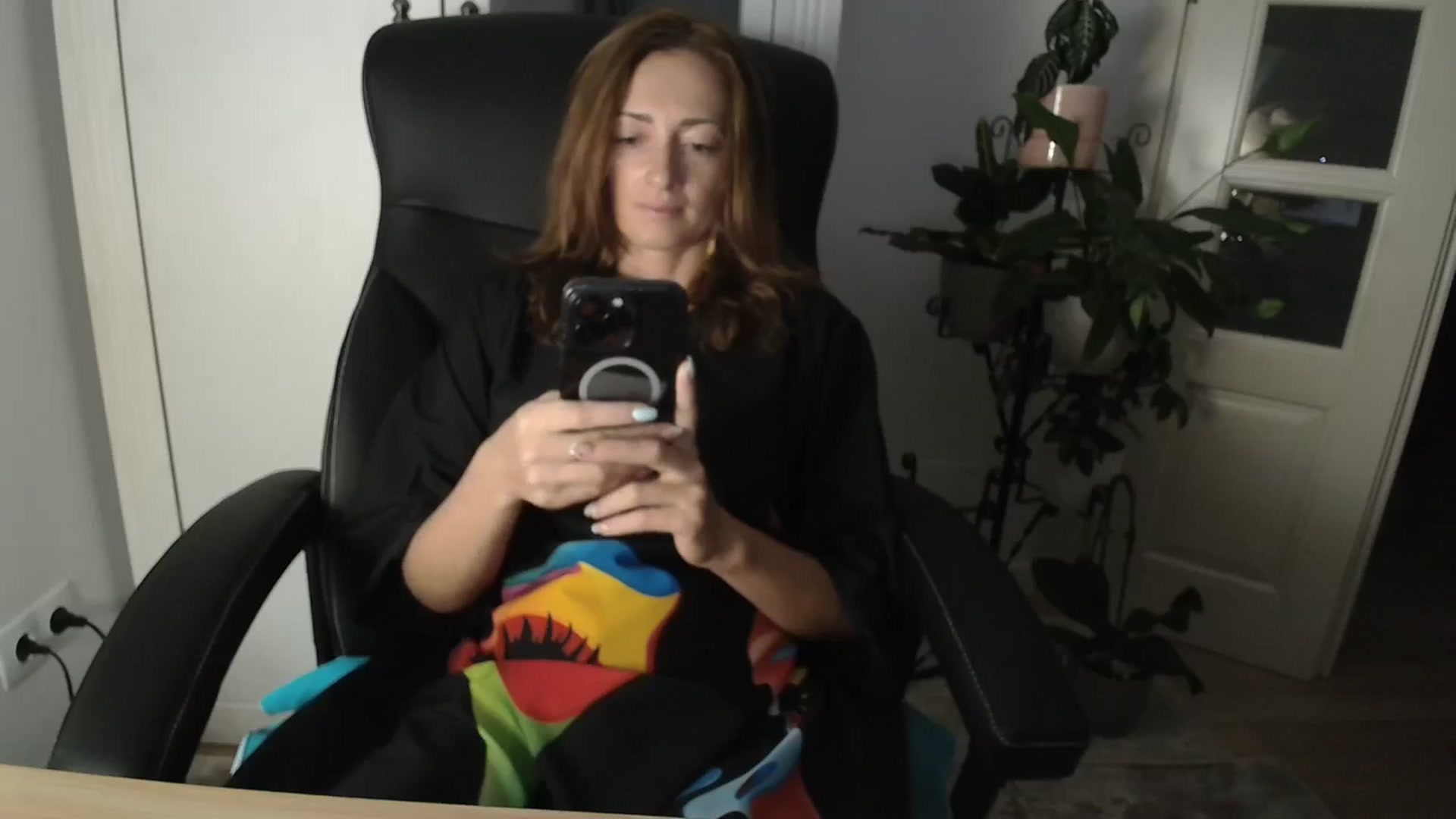 Gallery image thumbnail from AryaS's myfreecams stream on, 09/08/2024, 18:52 image 2 of 20