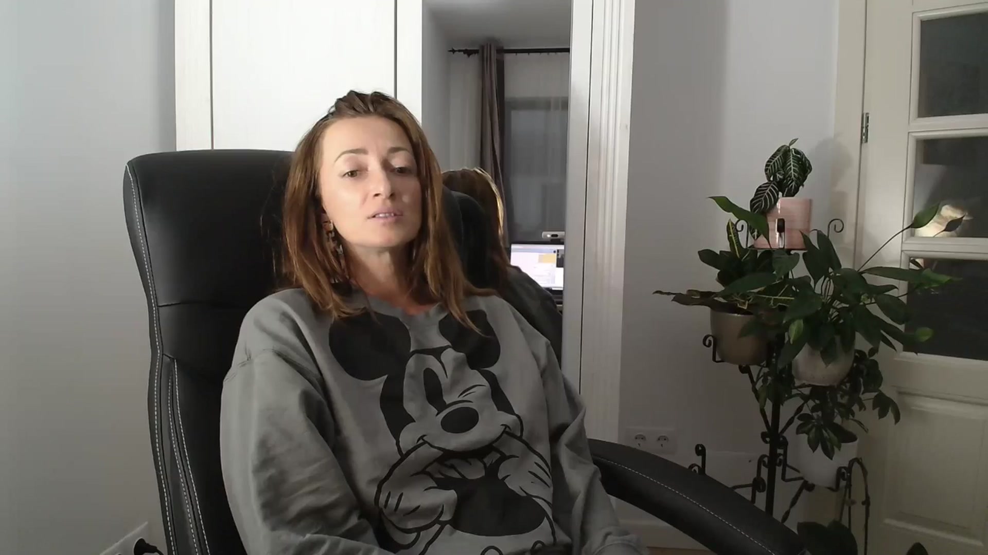Gallery image thumbnail from AryaS's myfreecams stream on, 09/09/2024, 20:01 image 8 of 20