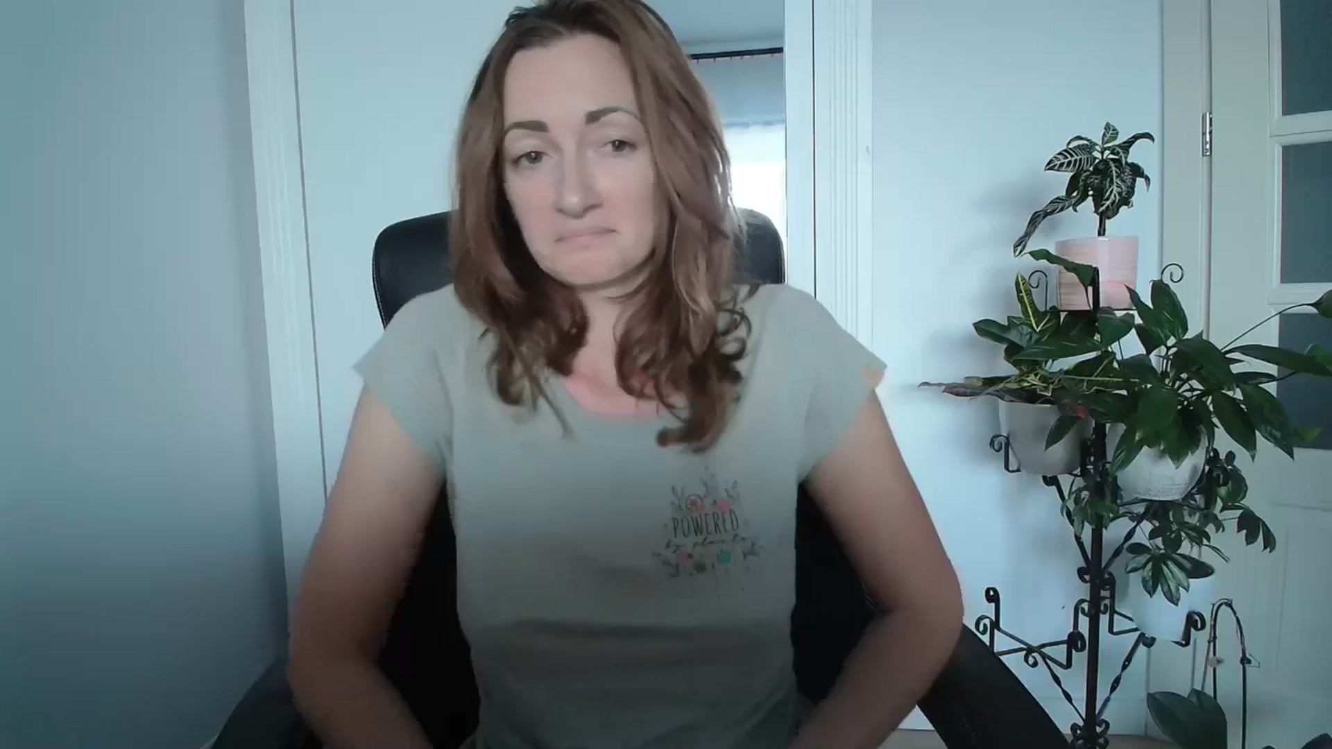 Gallery image thumbnail from AryaS's myfreecams stream on, 10/14/2024, 16:17 image 8 of 20