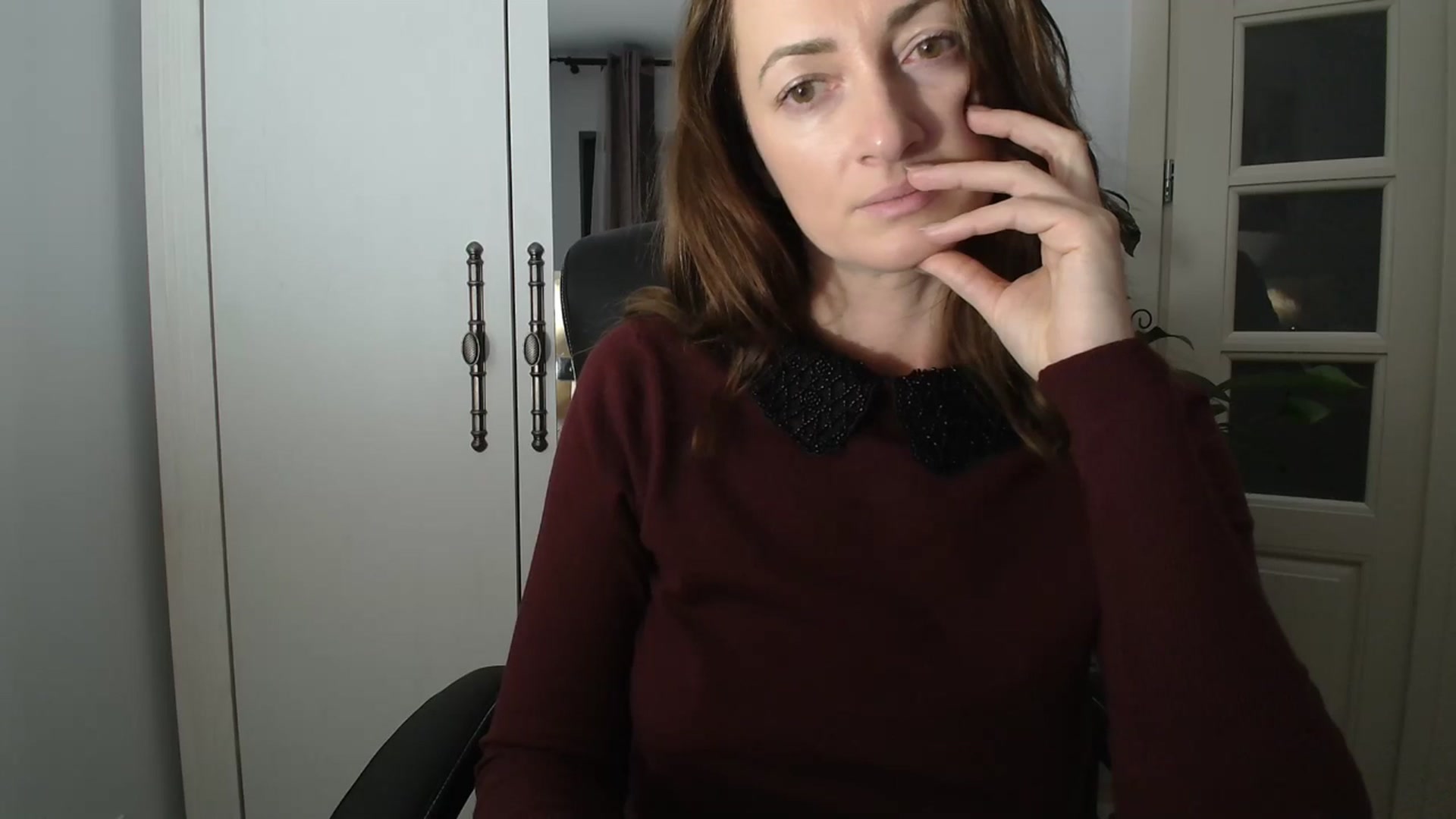 Gallery image thumbnail from AryaS's myfreecams stream on, 12/12/2024, 18:35 image 4 of 20