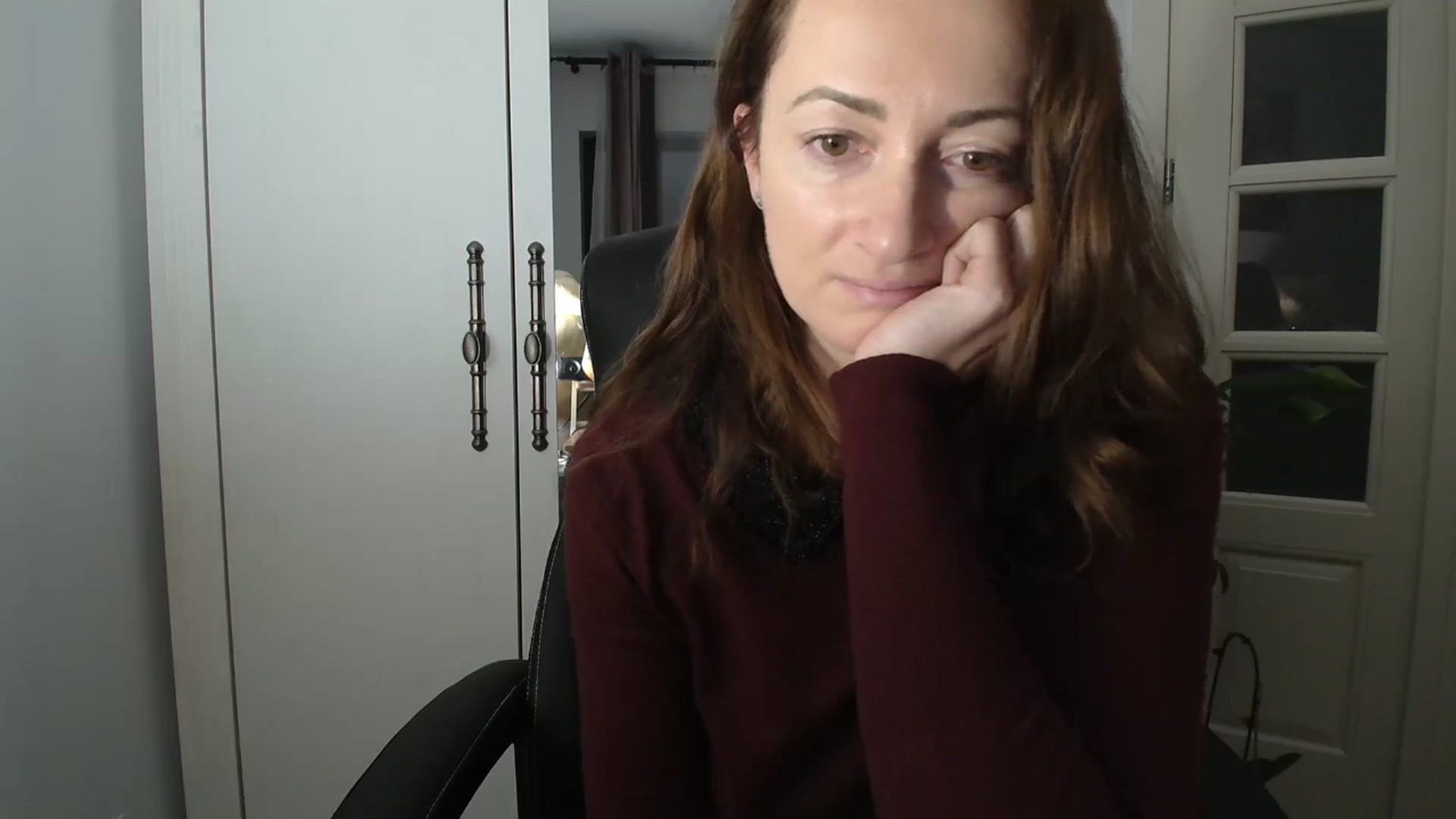 Gallery image thumbnail from AryaS's myfreecams stream on, 12/12/2024, 18:35 image 7 of 20