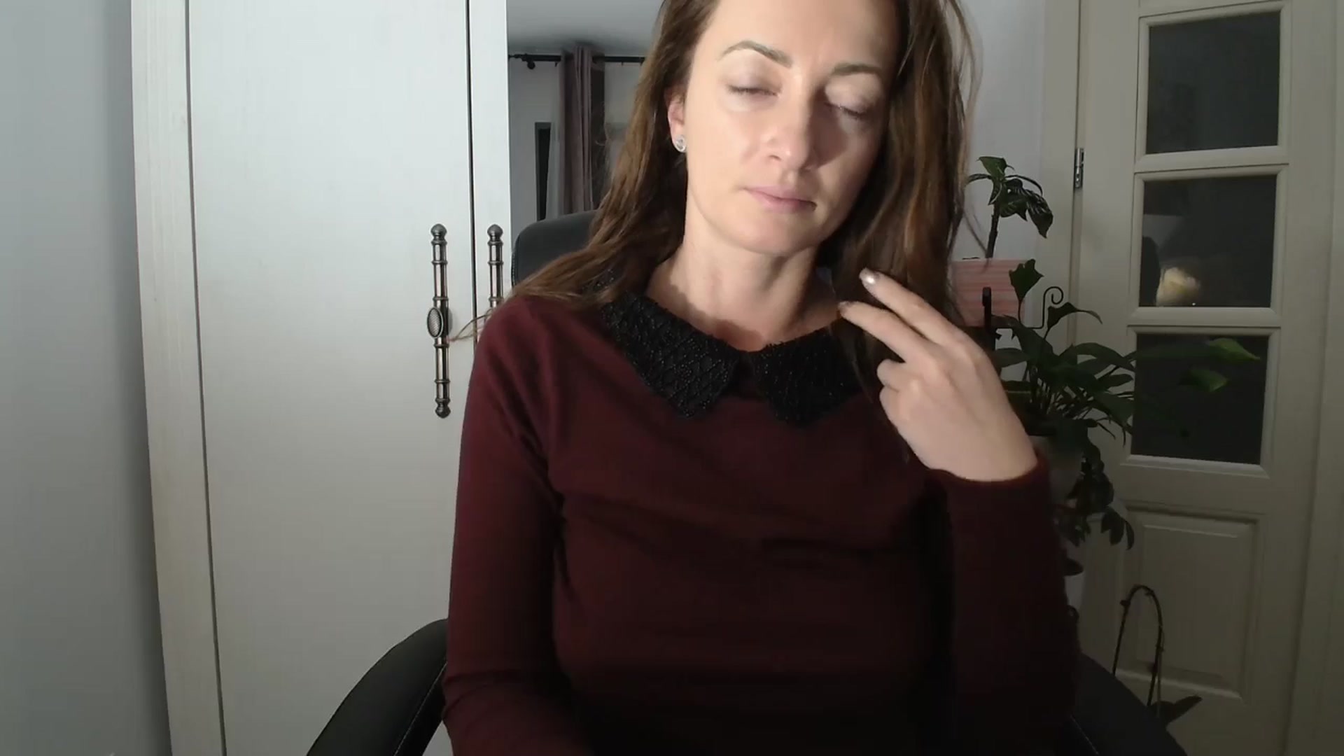 Gallery image thumbnail from AryaS's myfreecams stream on, 12/12/2024, 18:35 image 3 of 20