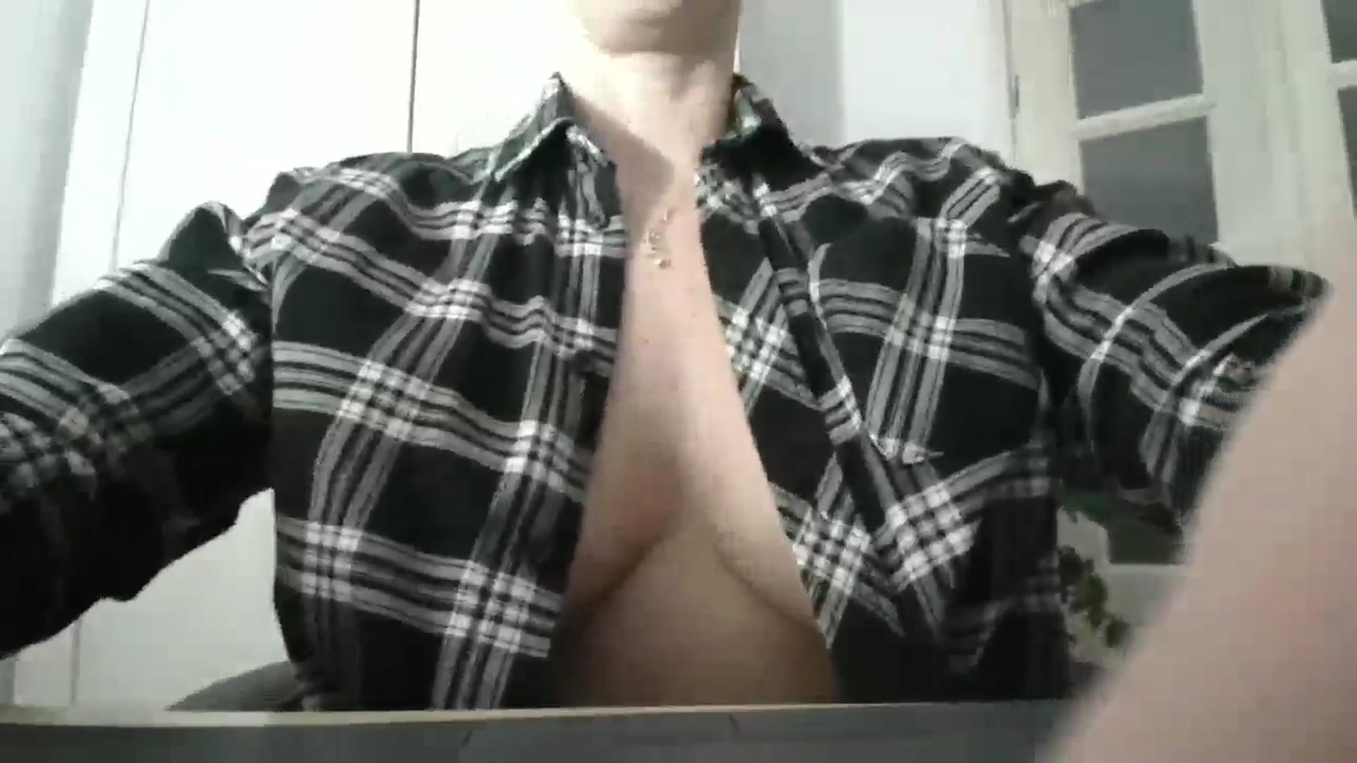 Gallery image thumbnail from AryaS's myfreecams stream on, 01/07/2025, 19:39 image 16 of 20