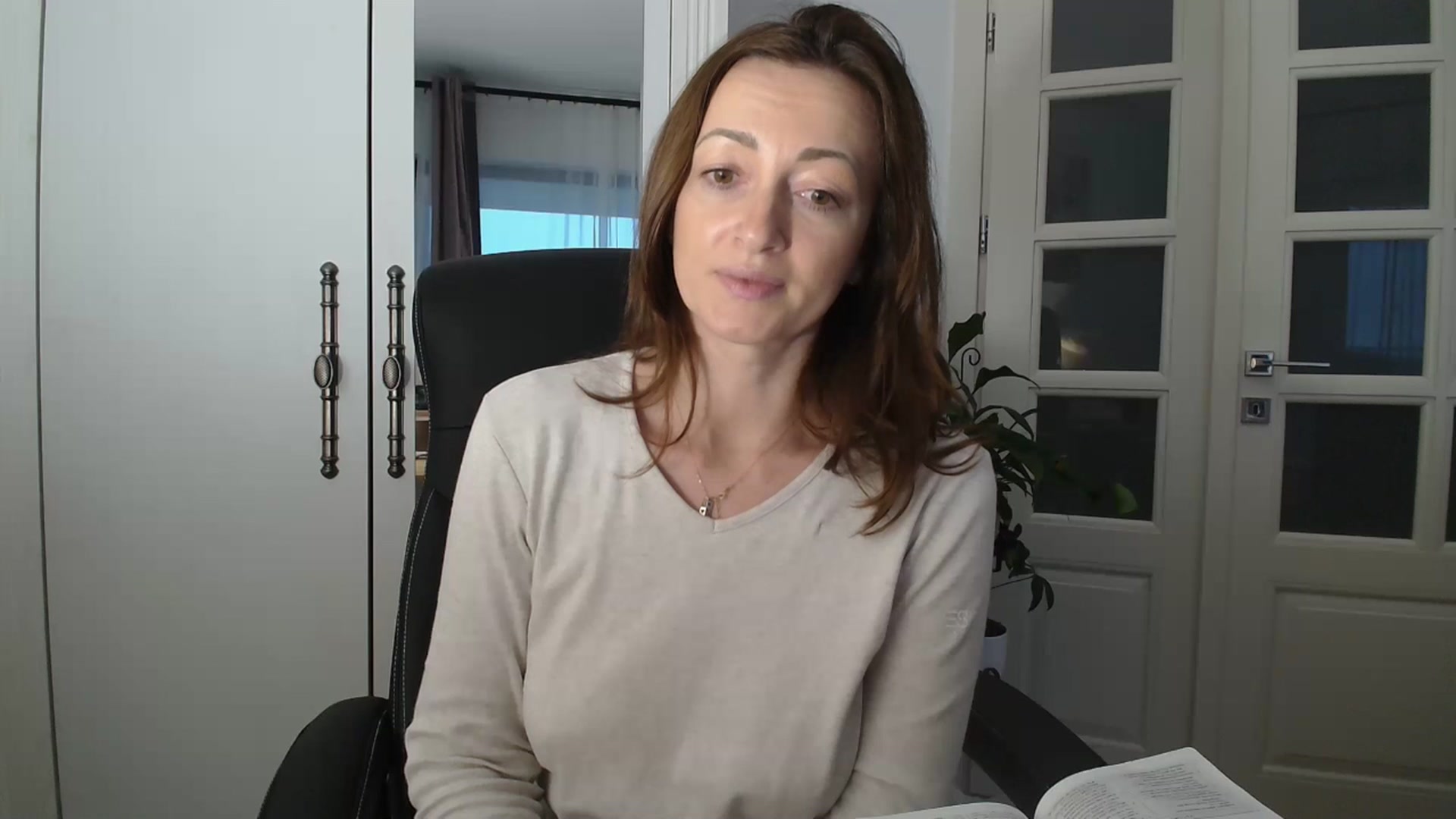Gallery image thumbnail from AryaS's myfreecams stream on, 02/05/2025, 15:41 image 16 of 20