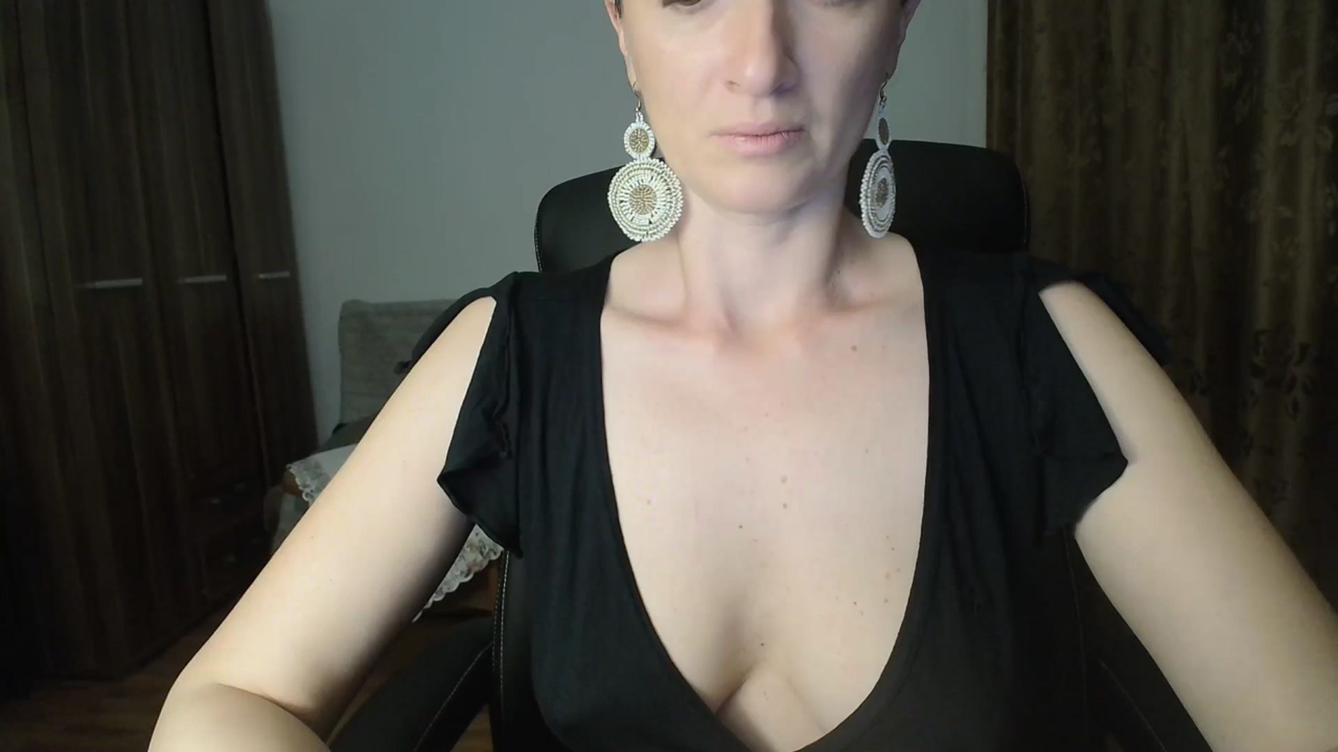 Gallery image thumbnail from AryaS's myfreecams stream on, 09/14/2025, 18:53 image 8 of 20