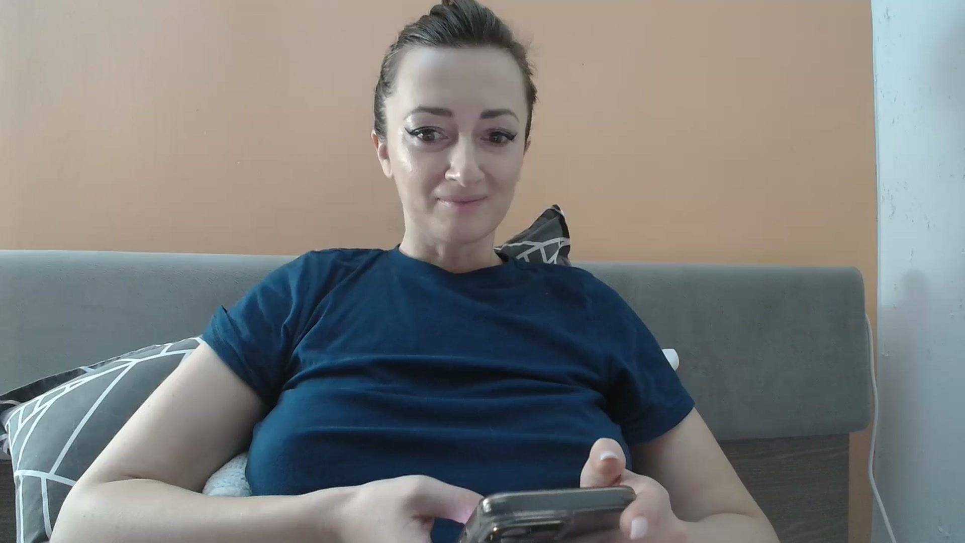 Gallery image thumbnail from AryaS's myfreecams stream on, 12/22/2025, 17:40 image 15 of 20