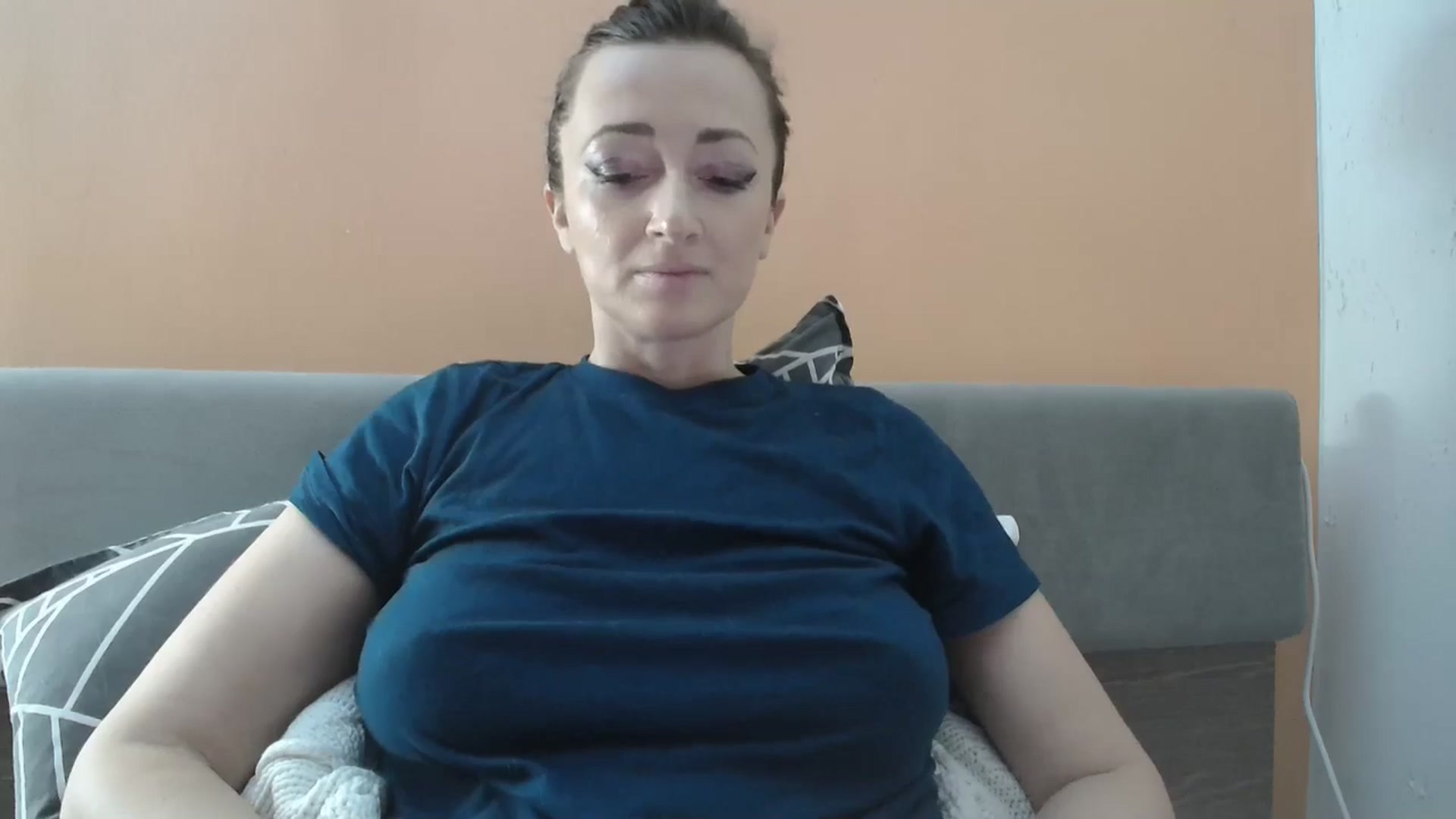 Gallery image thumbnail from AryaS's myfreecams stream on, 12/22/2025, 17:40 image 13 of 20
