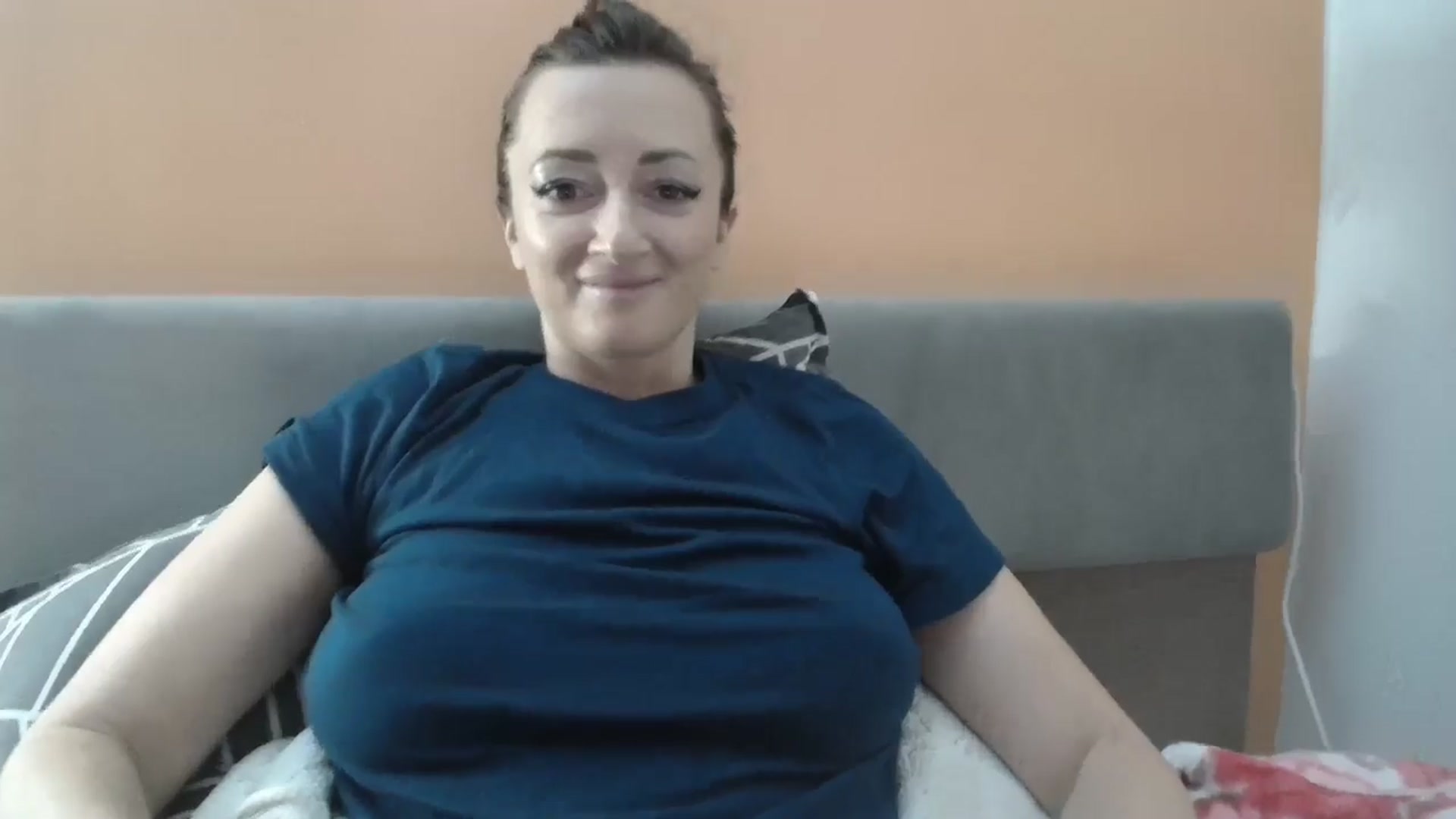 Gallery image thumbnail from AryaS's myfreecams stream on, 12/22/2025, 19:49 image 5 of 20