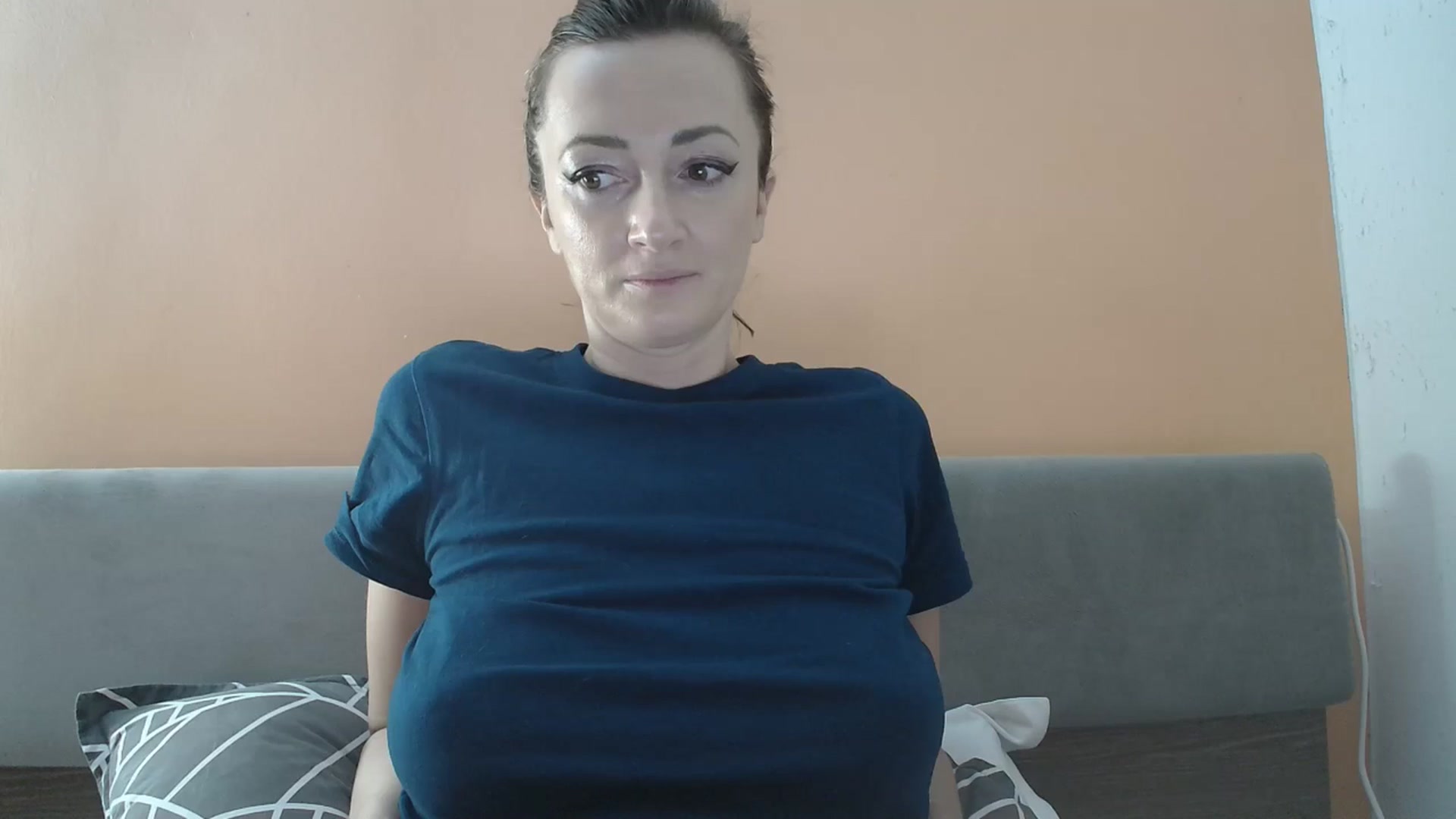 Gallery image thumbnail from AryaS's myfreecams stream on, 12/22/2025, 19:49 image 10 of 20