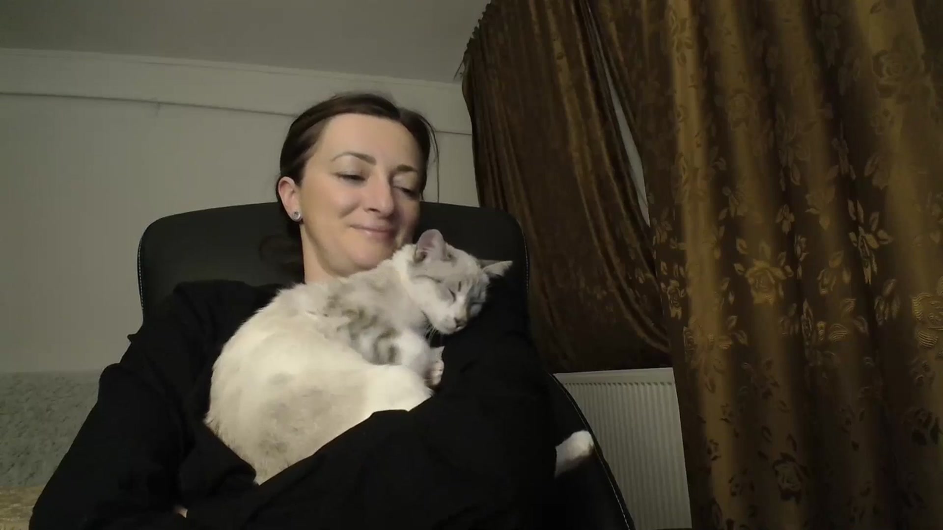 Gallery image thumbnail from AryaS's myfreecams stream on, 12/28/2025, 18:10 image 5 of 20