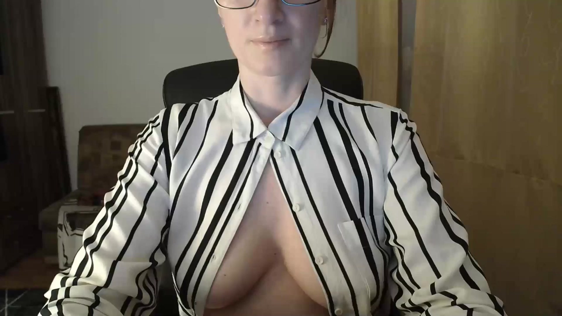 Gallery image thumbnail from AryaS's myfreecams stream on, 03/02/2026, 19:49 image 9 of 20