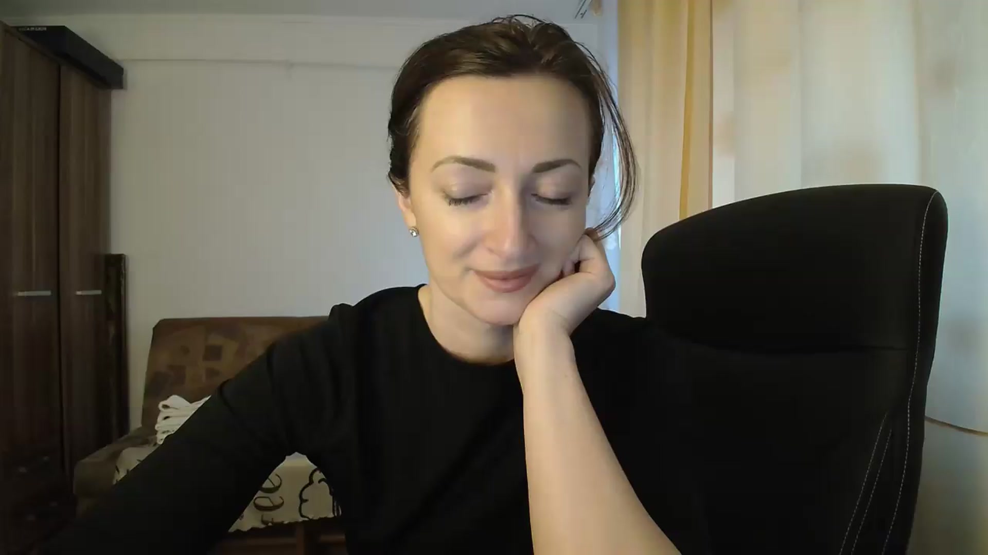 Gallery image thumbnail from AryaS's myfreecams stream on, 04/04/2026, 19:38 image 2 of 20